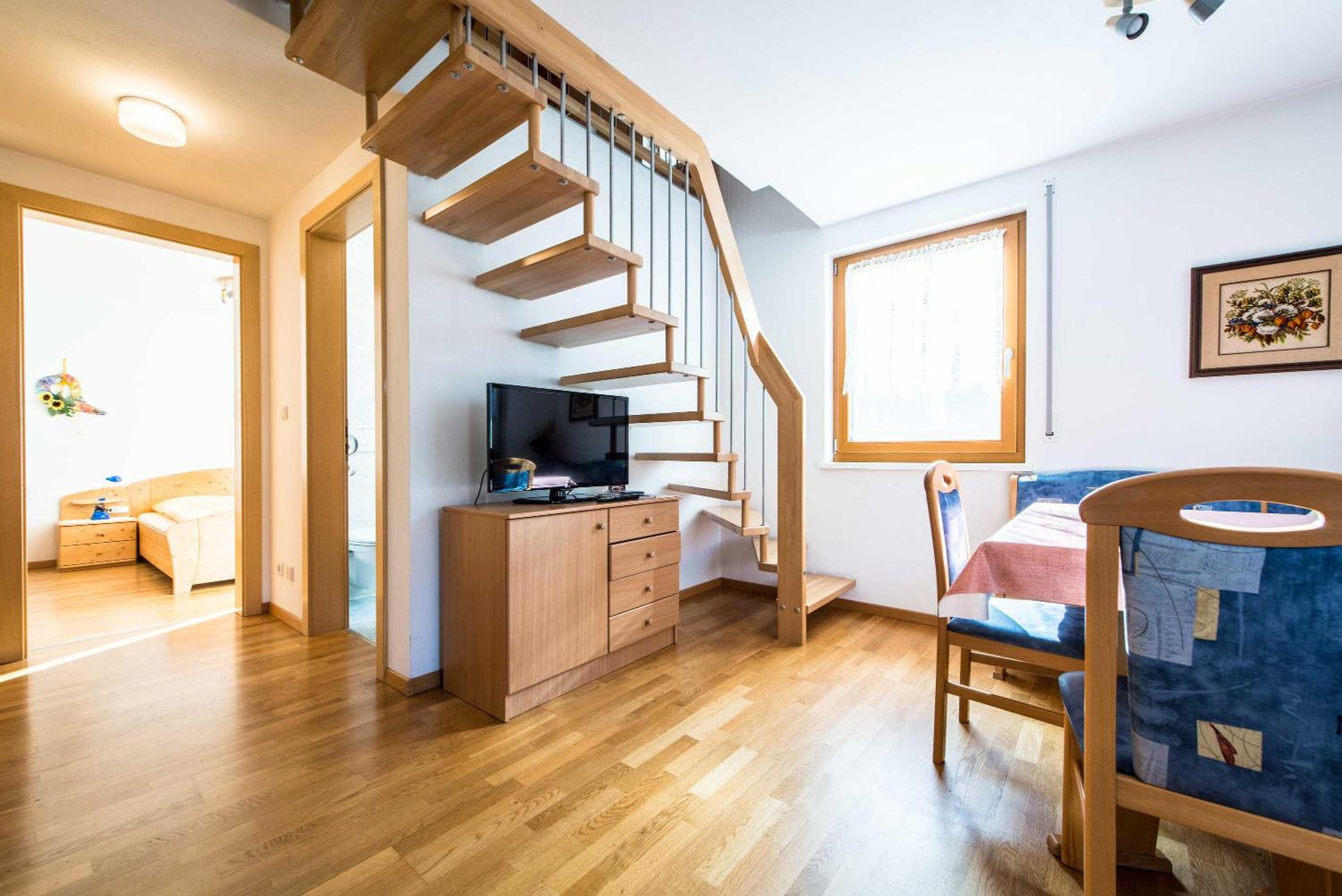 Two-Bedroom Deluxe Apartment with Garden View photo 3