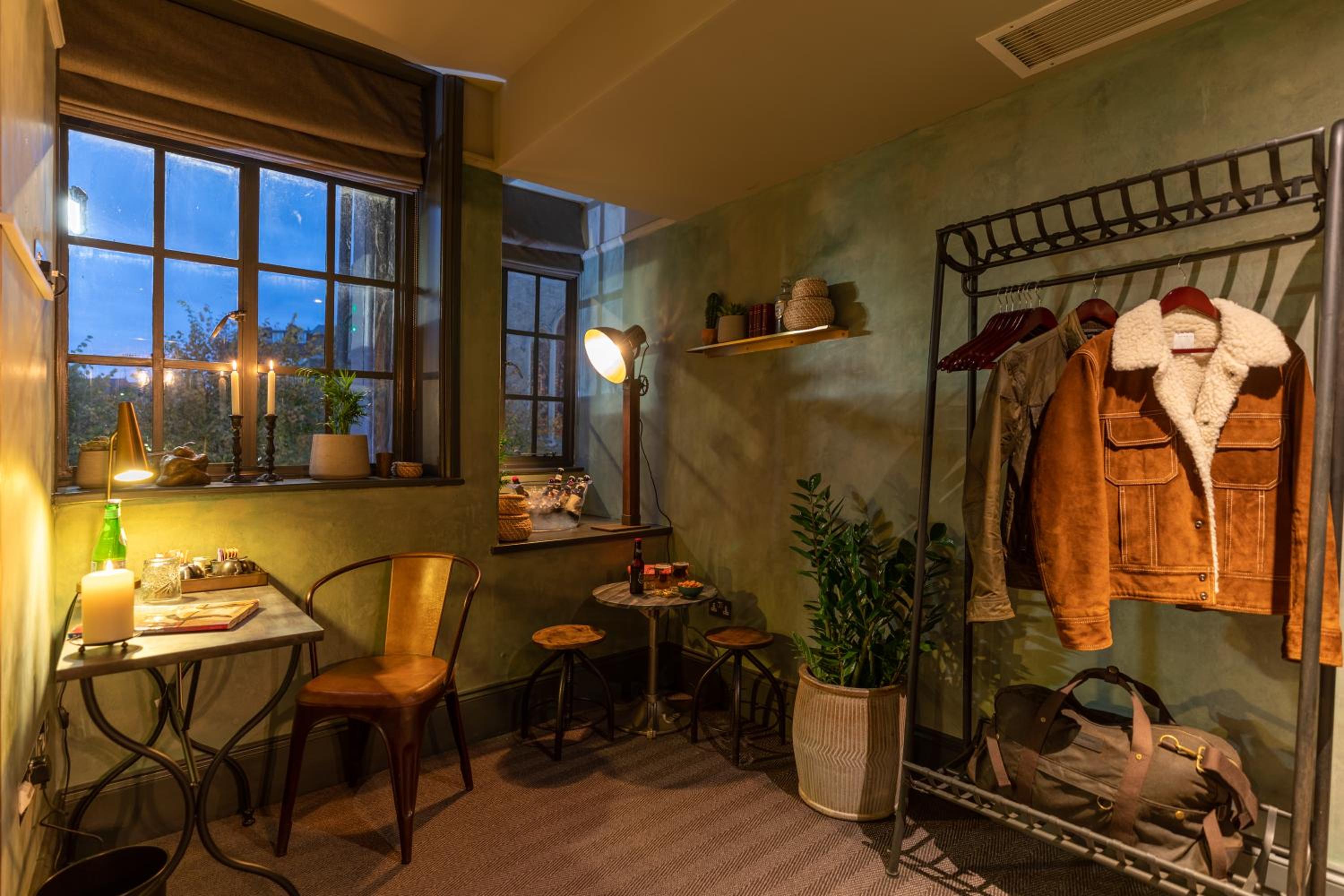 Deluxe King Room