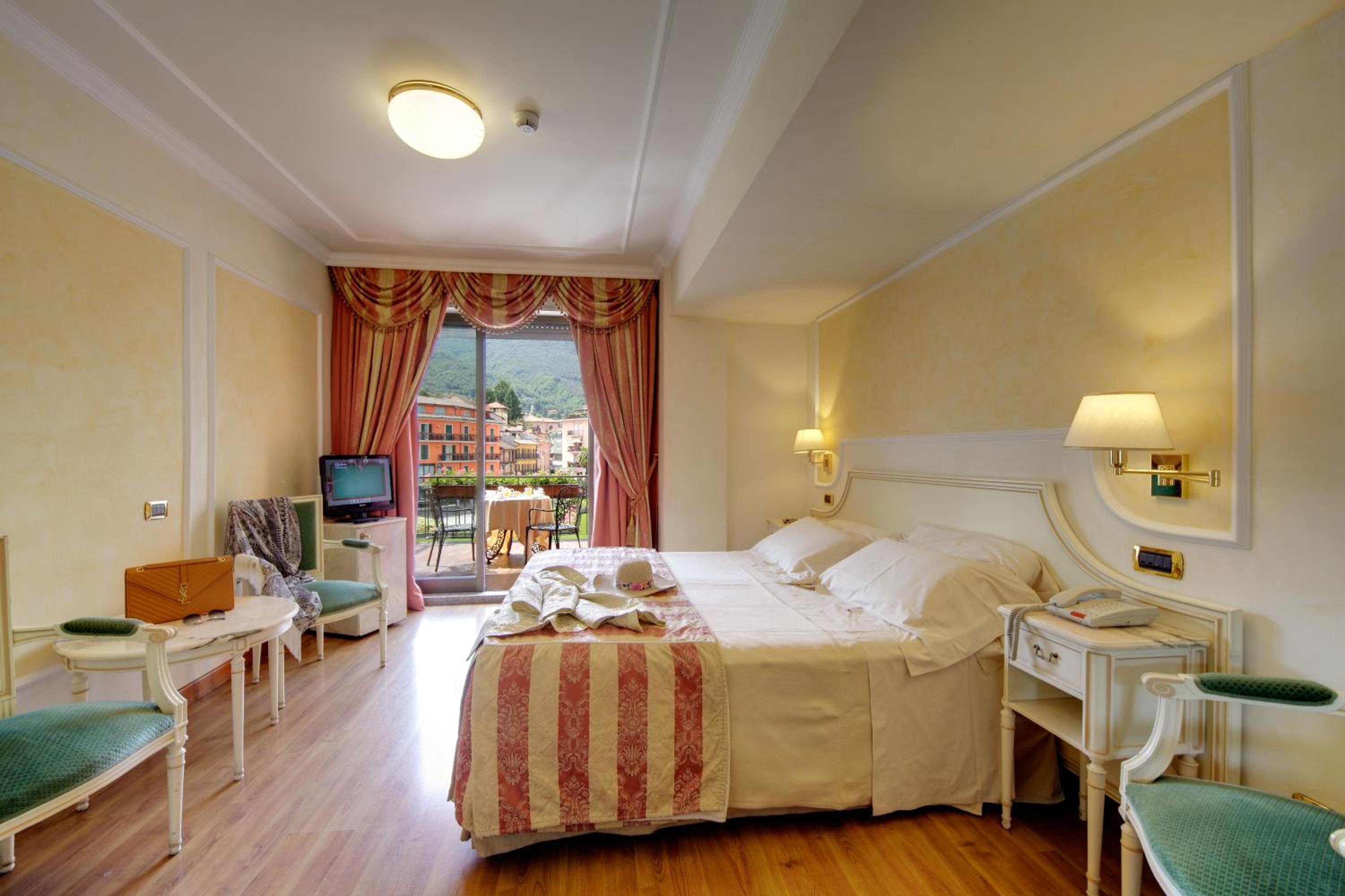 Classic Double Room -  Mountain Side - Photo 8