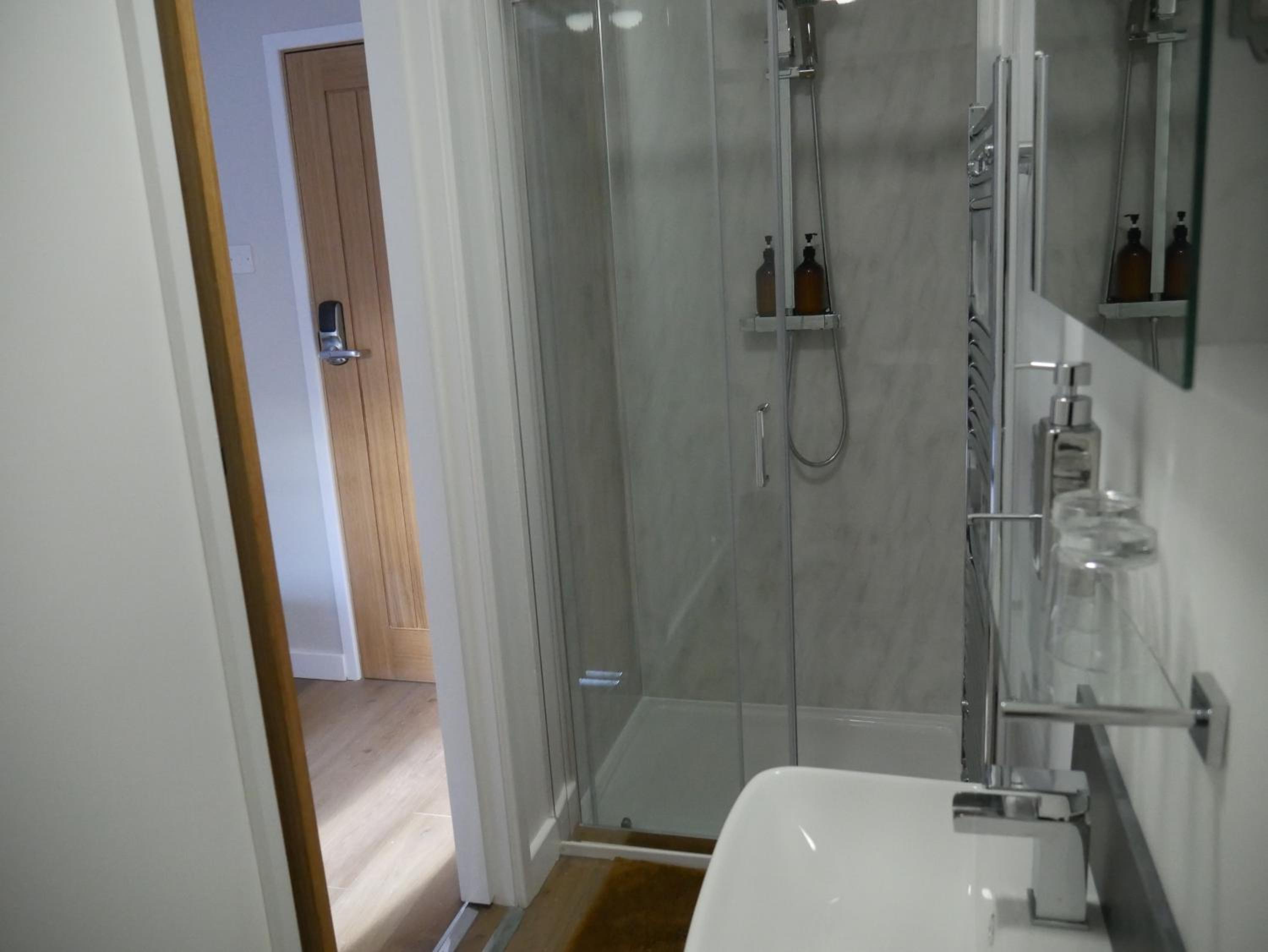 Double Room with Private Bathroom photo 3