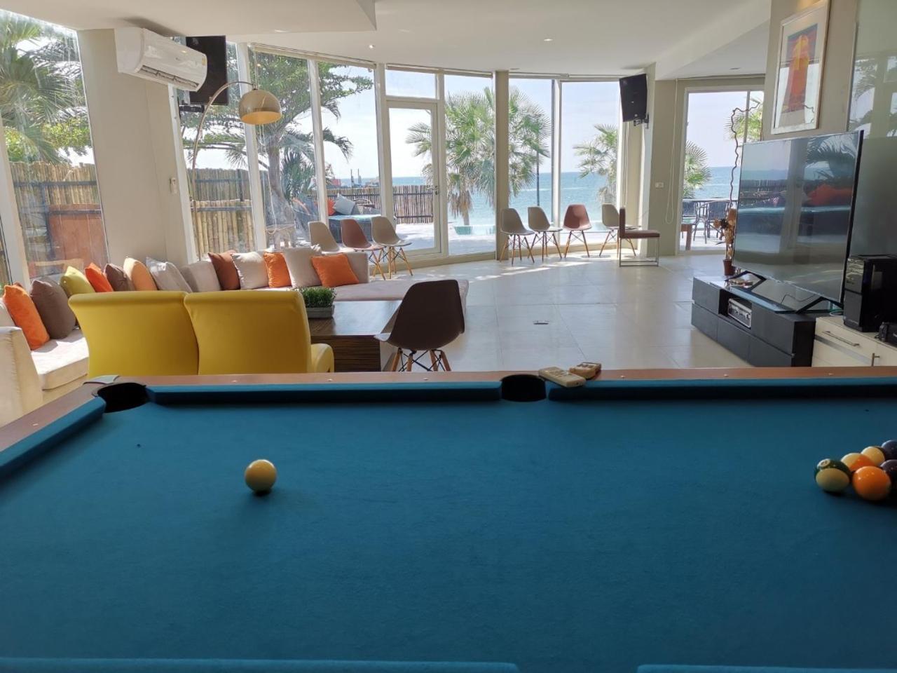 Twelve-Bedroom Villa with Private Pool - Photo 36
