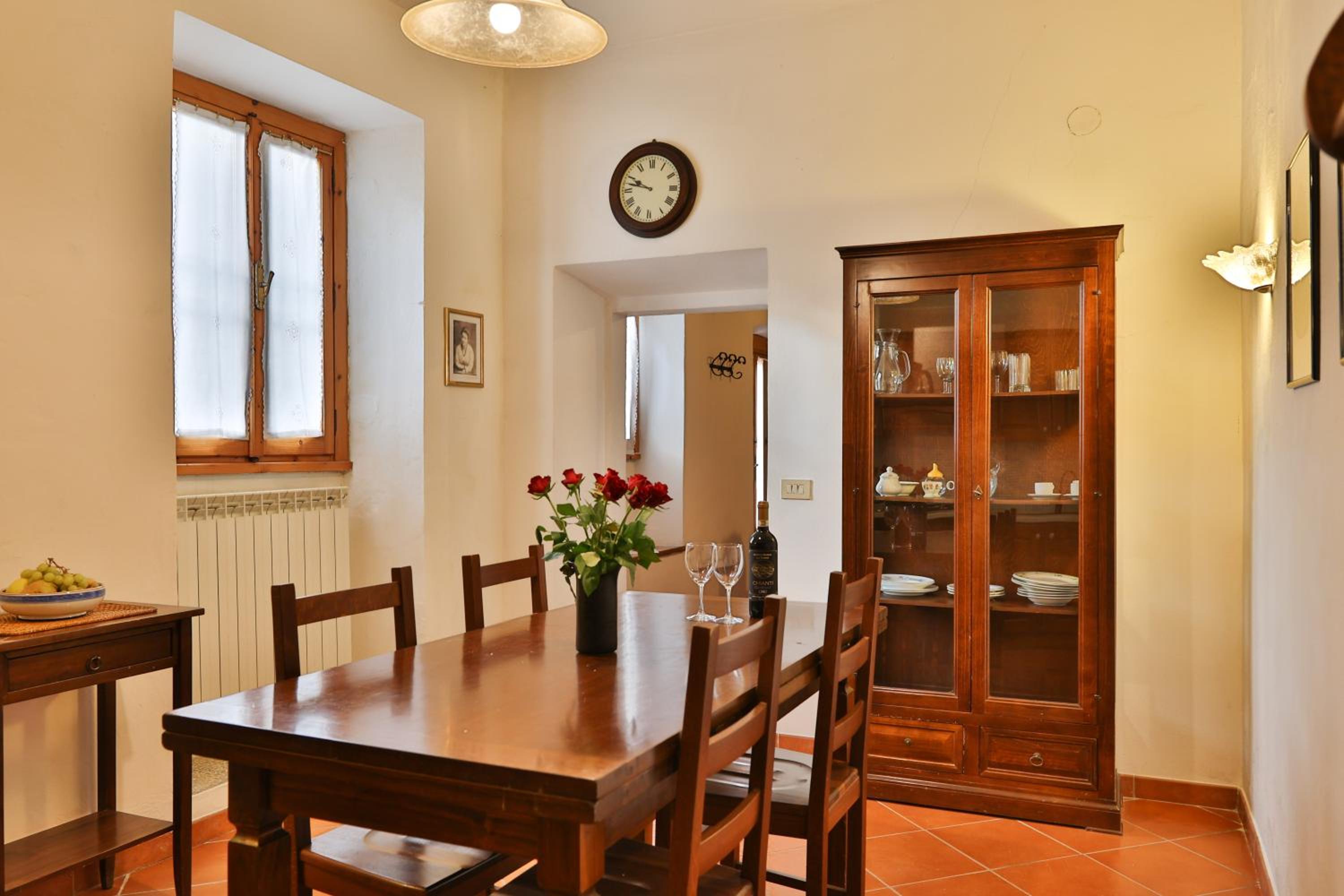 Apartment - Split Level photo 2