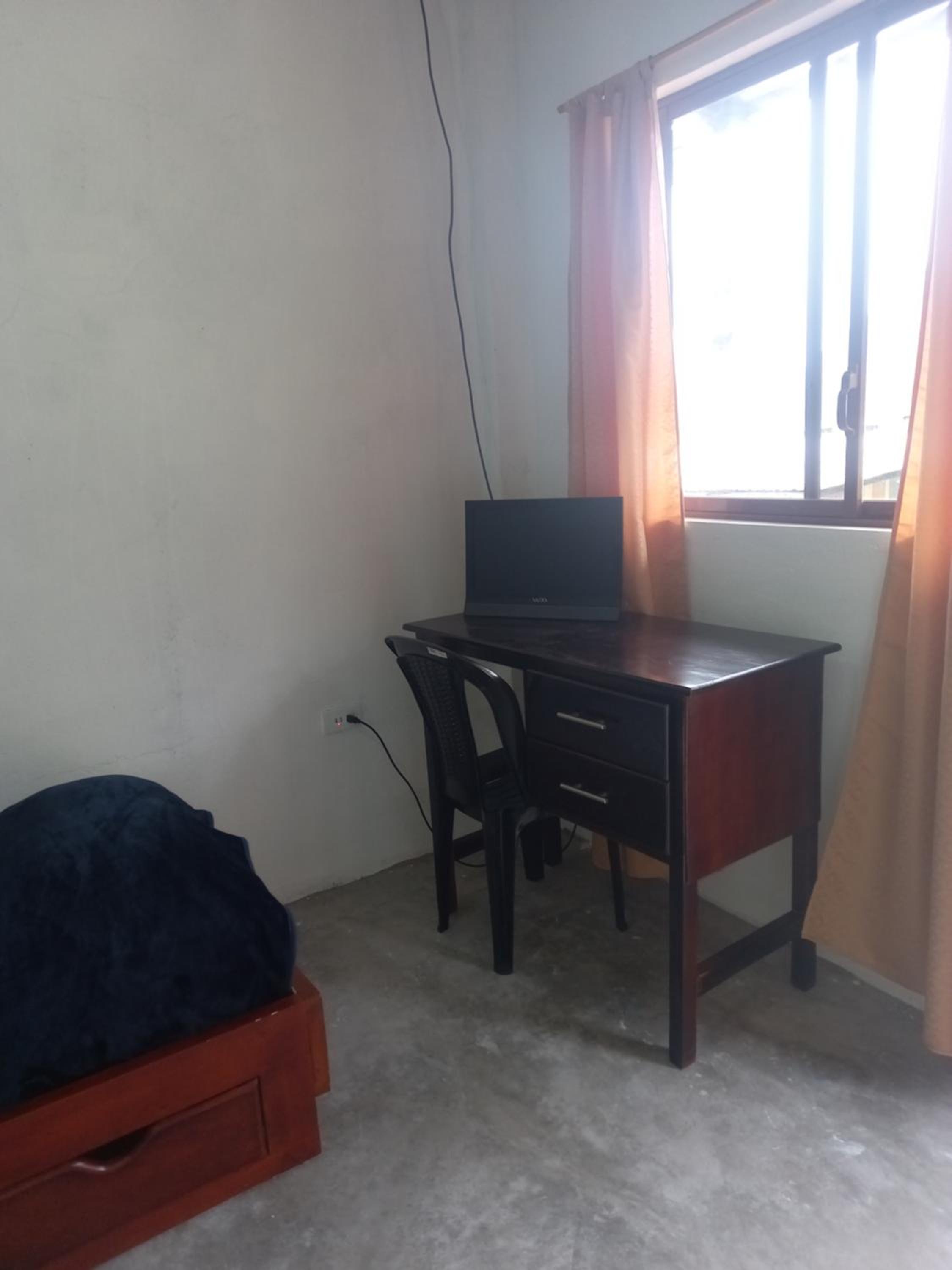 Basic Triple Room with Shared Bathroom photo 2