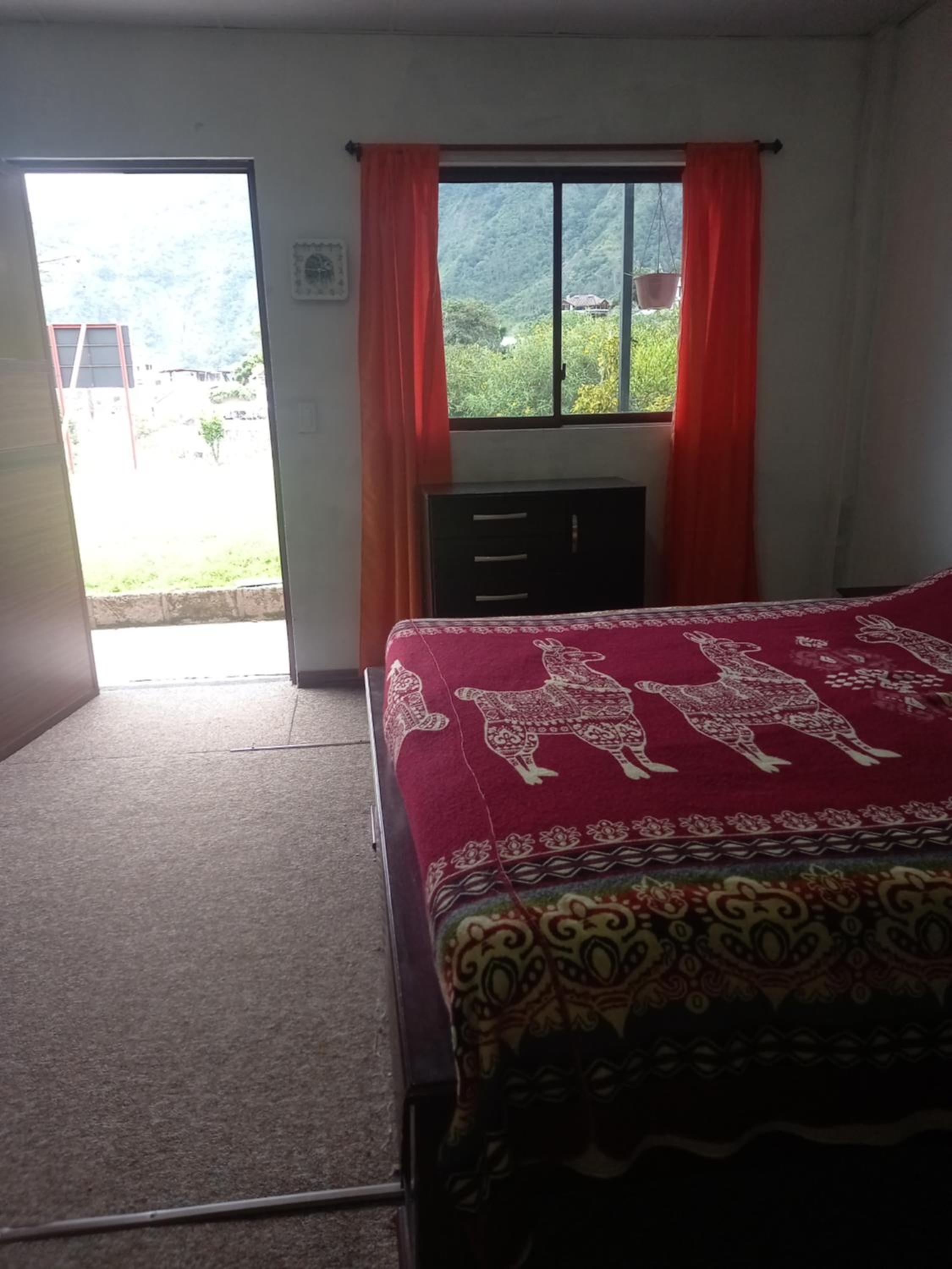 Family Room with Mountain View photo 2