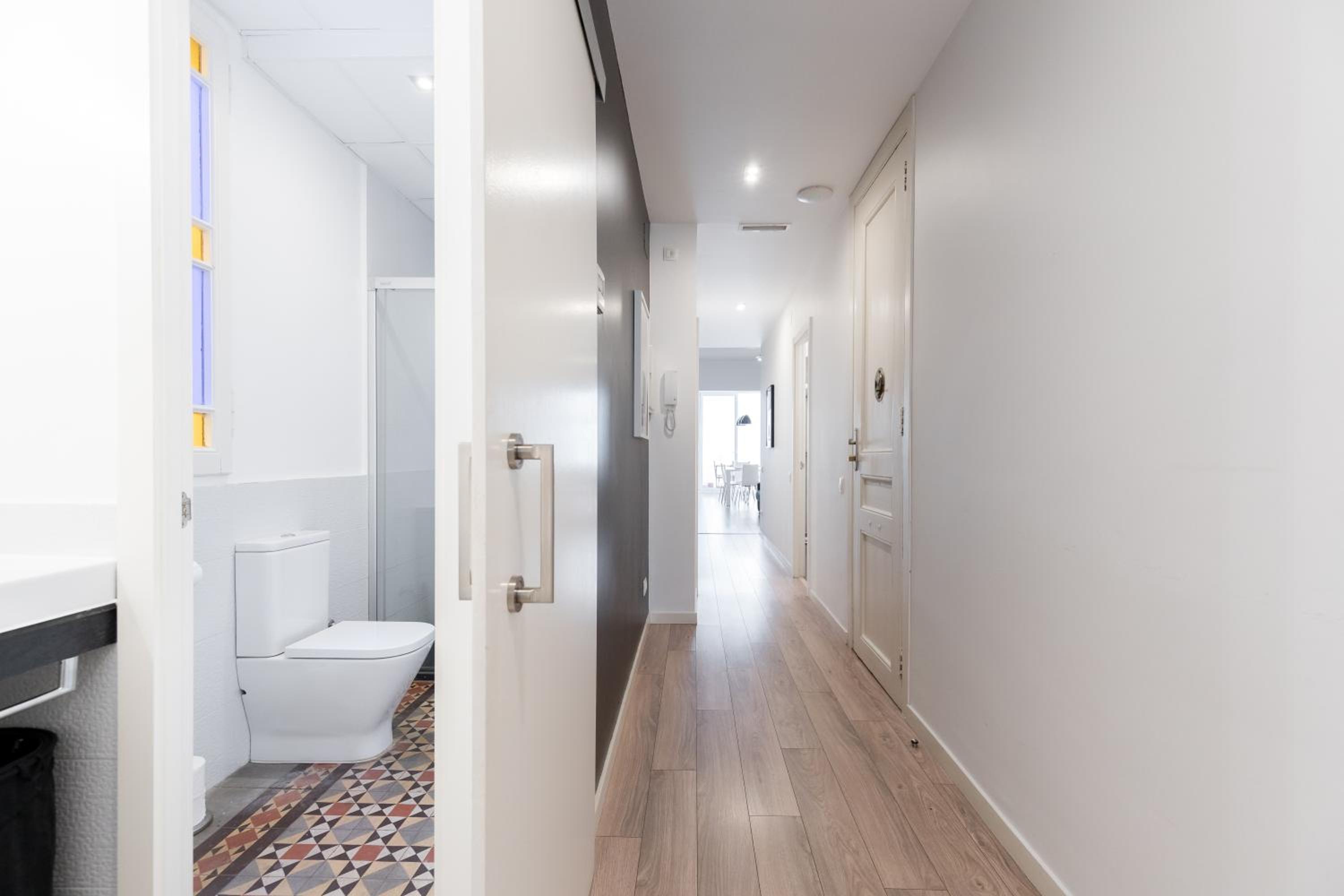 Three-Bedroom Deluxe Apartment photo 2