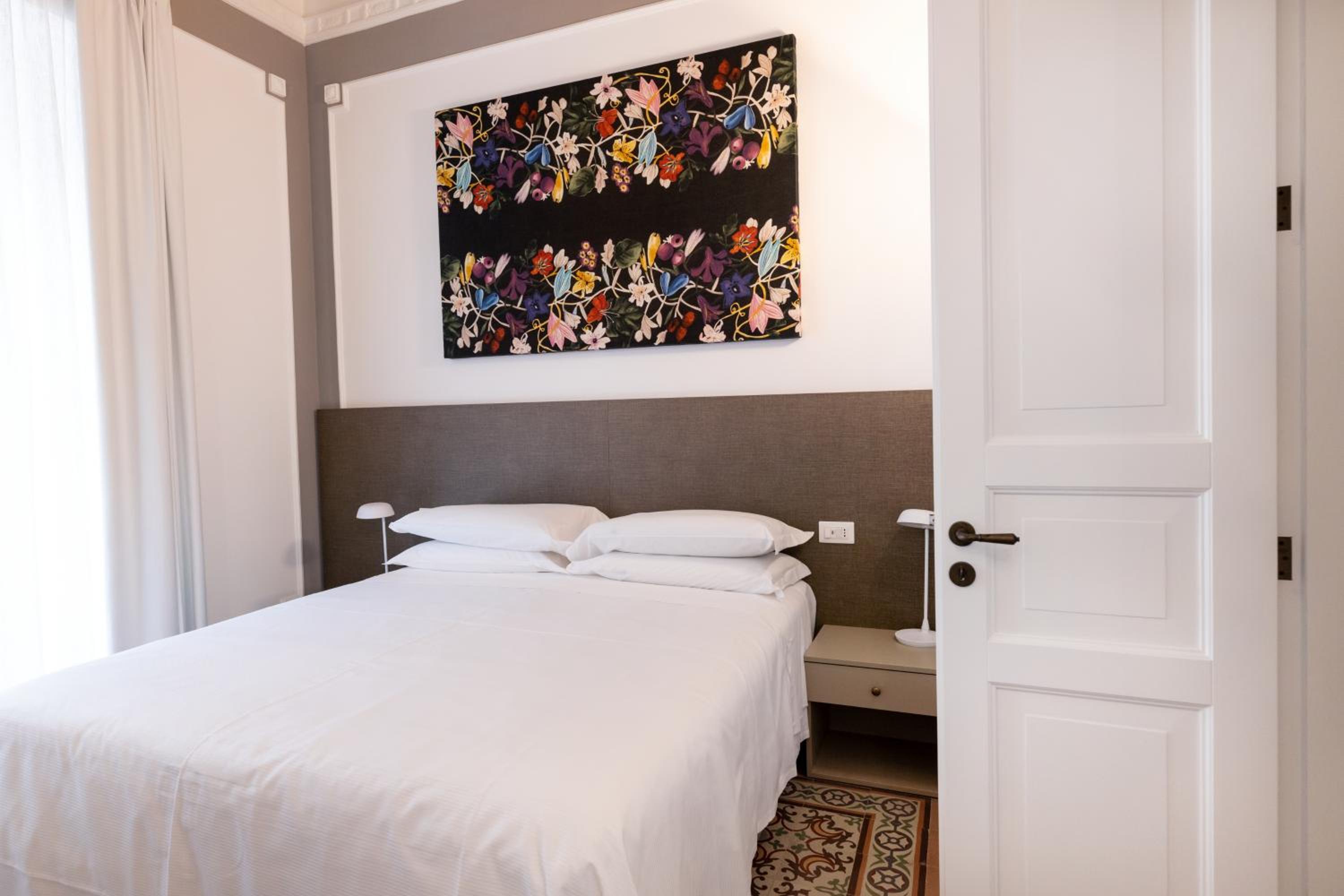 Superior King Suite