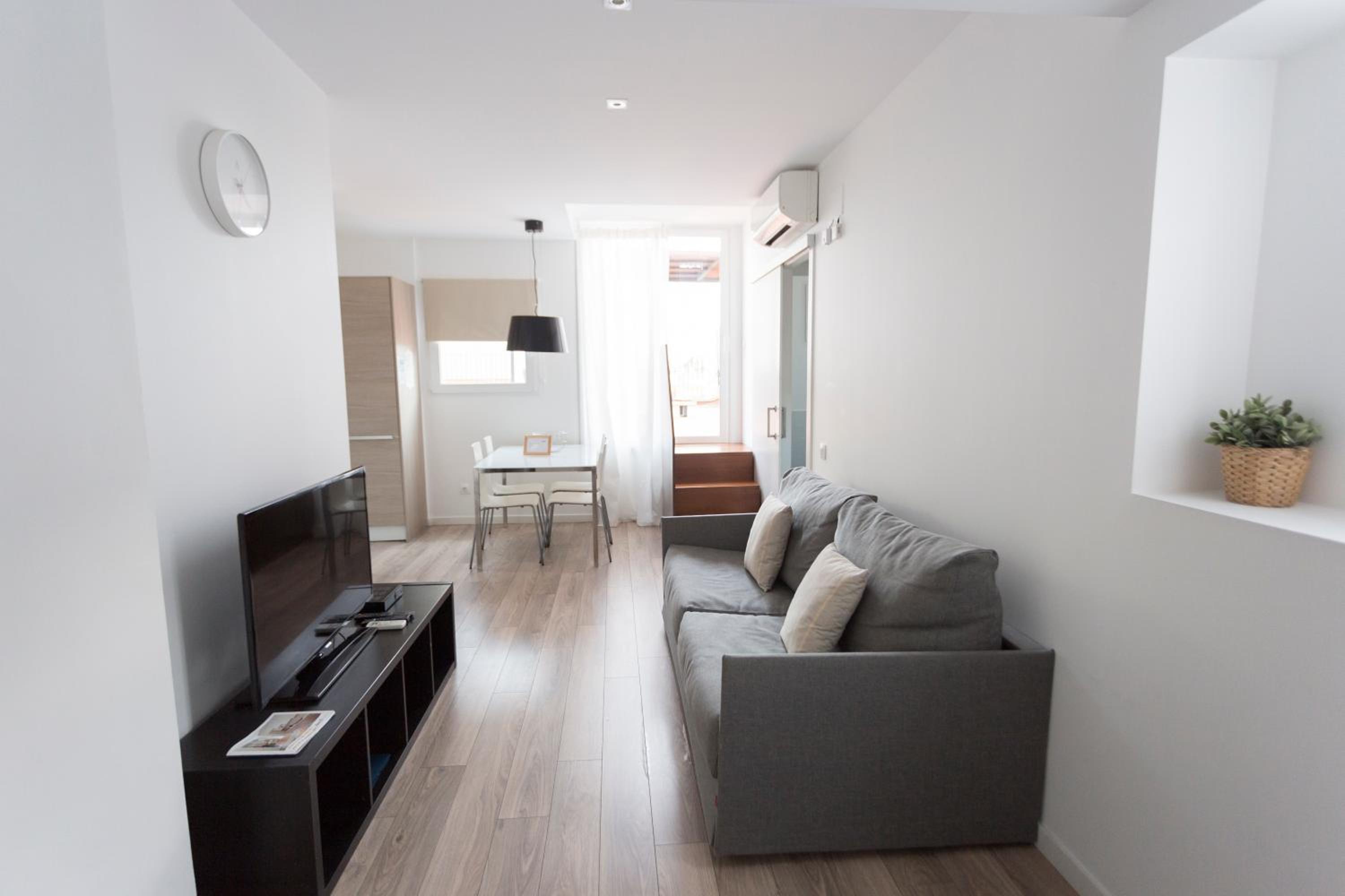 Two-Bedroom Penthouse Apartment photo 2