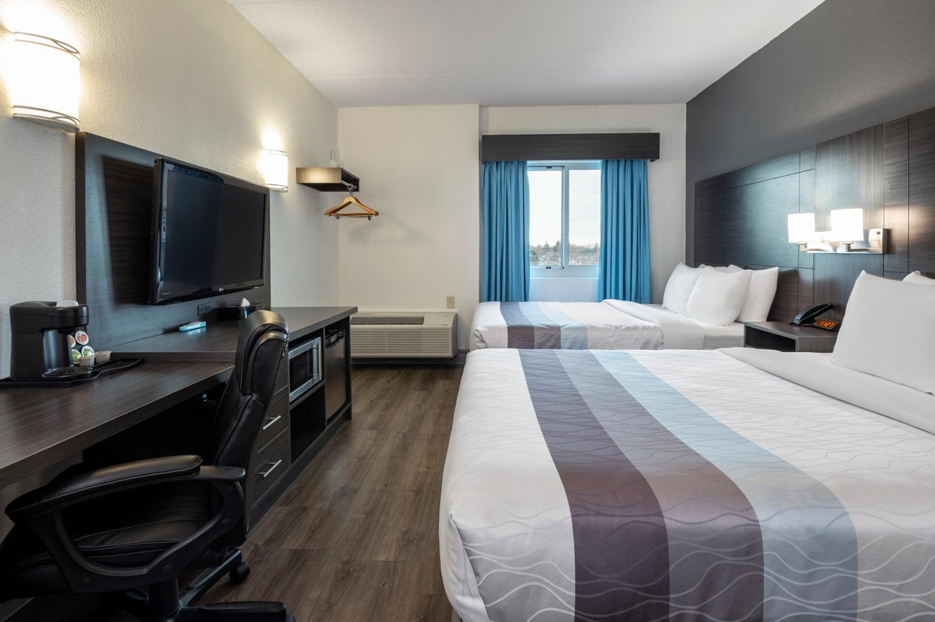 Standard Queen Room with Two Queen Beds - Non Smoking  - Photo 2