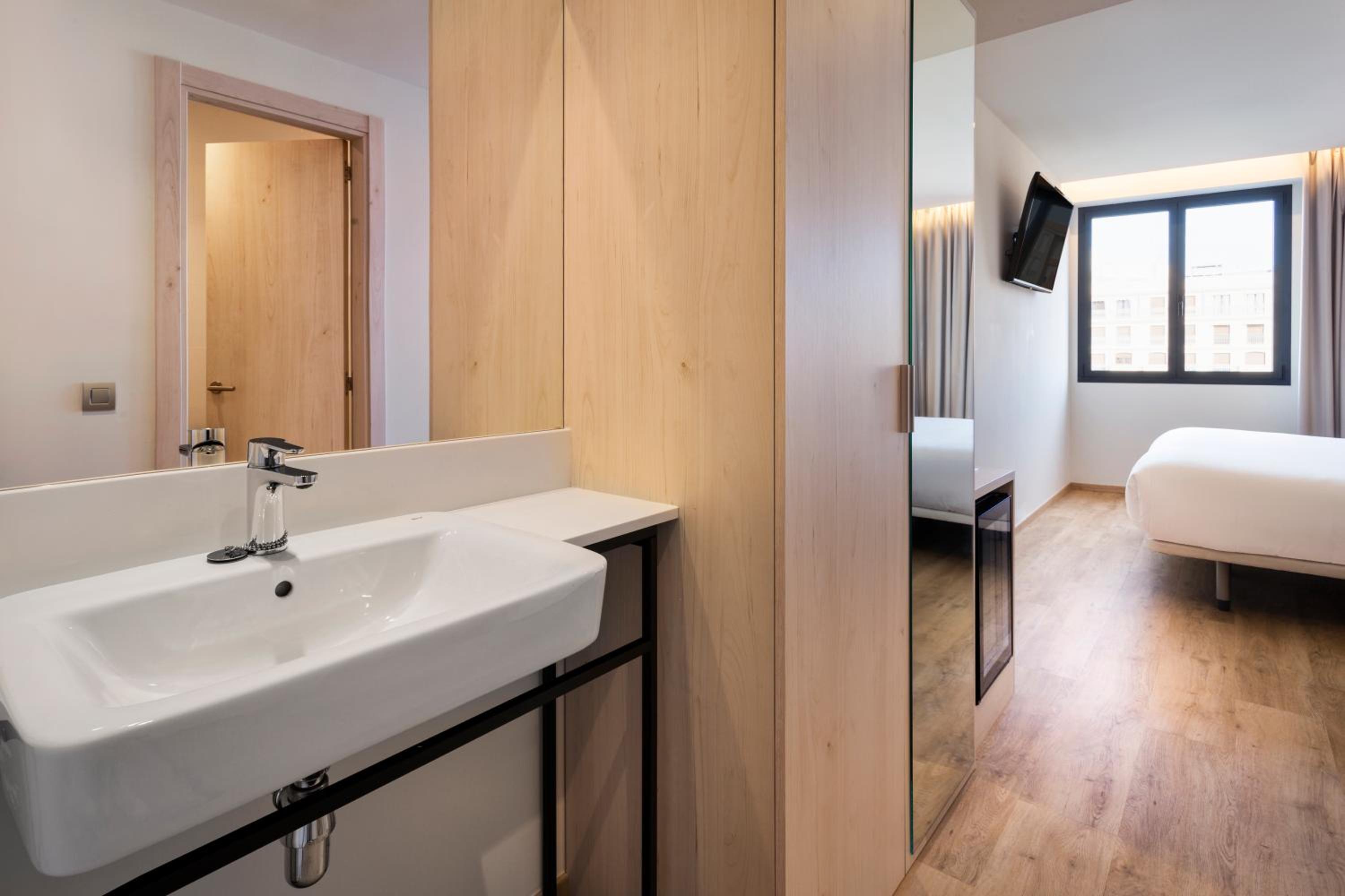 Double Room - Photo 4