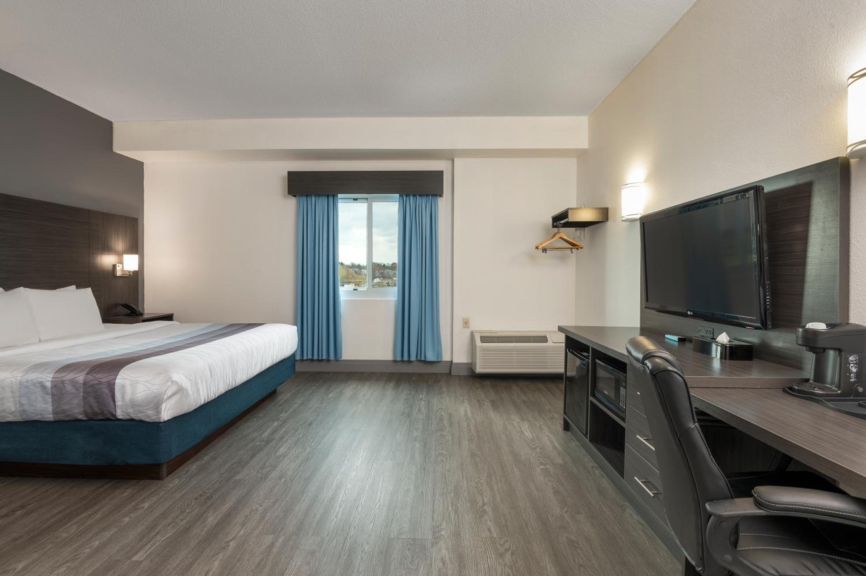 Standard King Room - Non Smoking - Photo 1