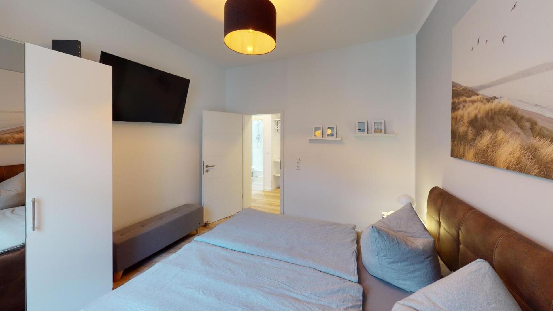 Two-Bedroom Apartment - Photo 7