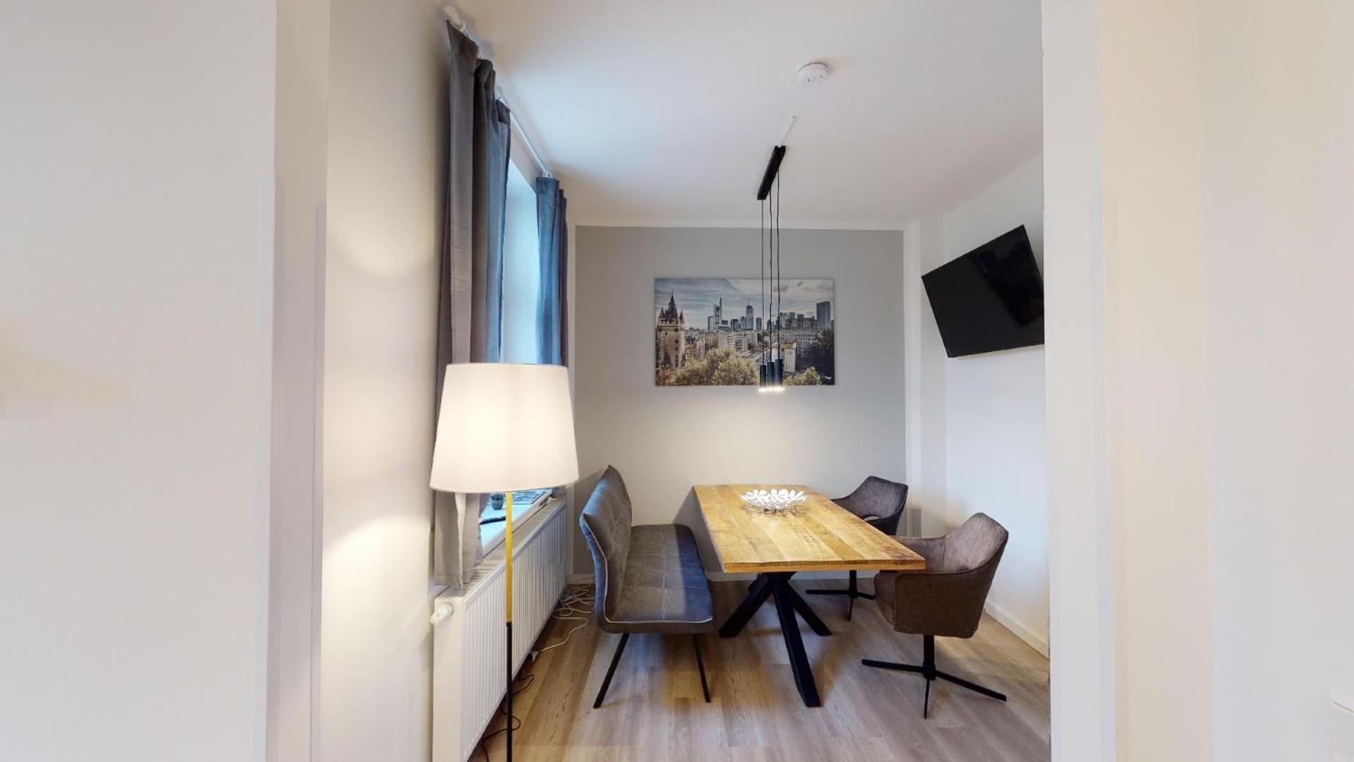 Two-Bedroom Apartment - Photo 3