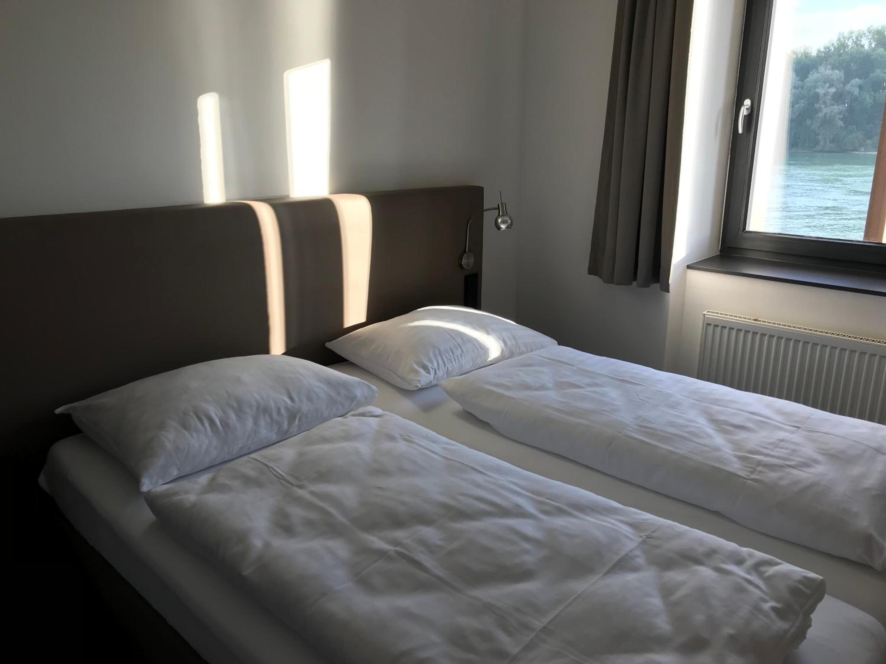 One-Bedroom Apartment - Photo 5