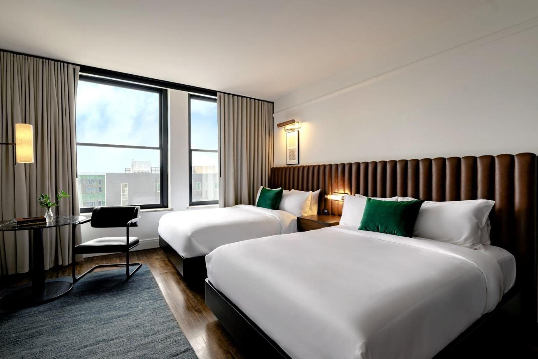 Two Queen Guest Room - Photo 8
