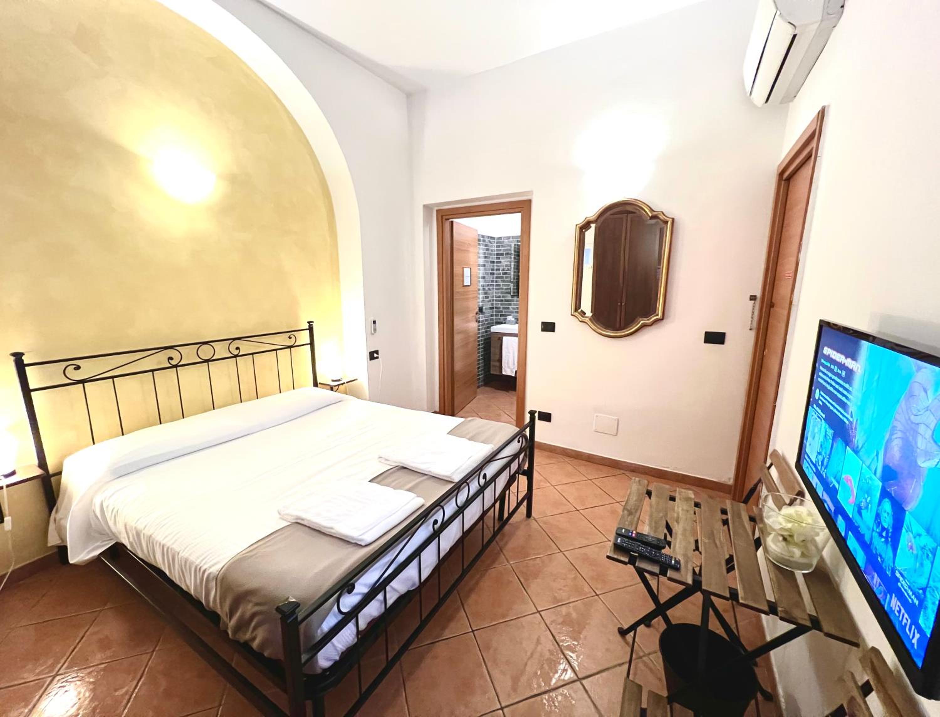 Standard Double Room photo 1