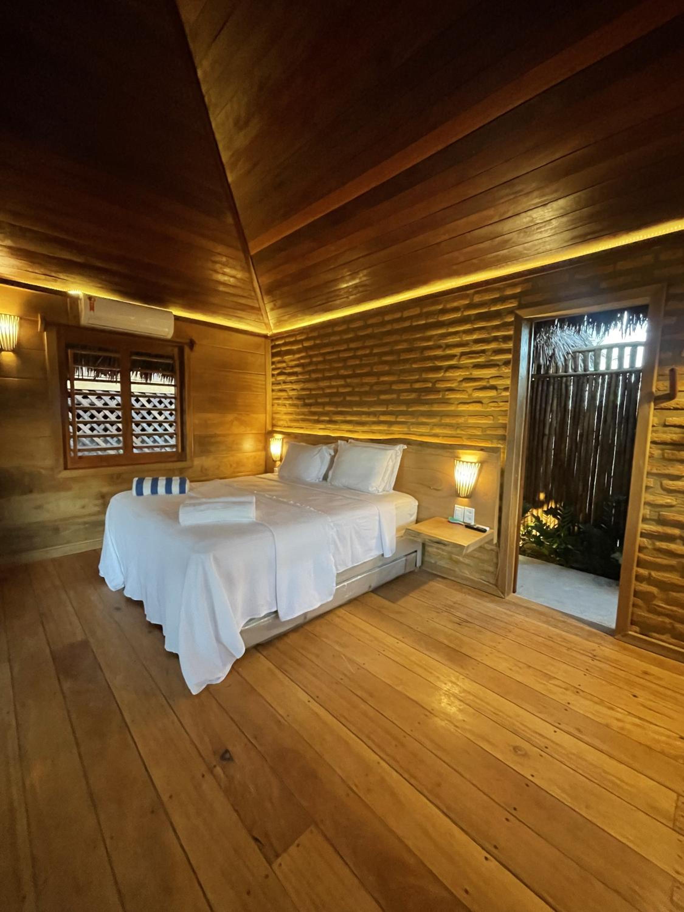 Bungalow with Garden View