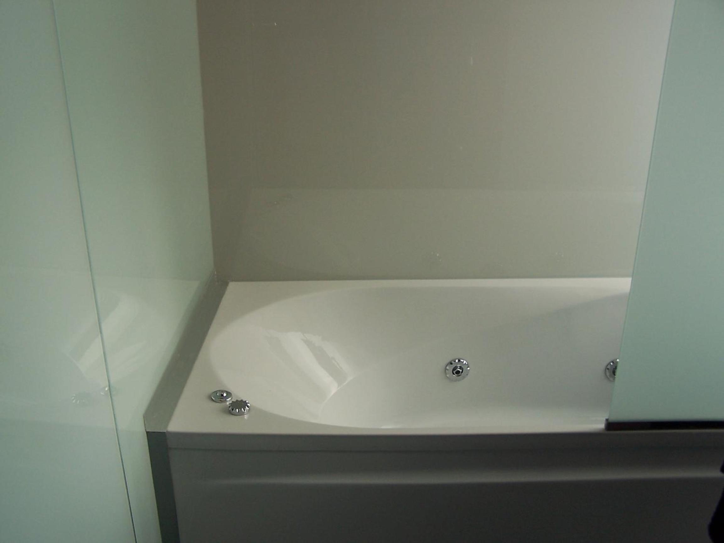 Three-Bedroom Apartment (10 Adults) photo 3