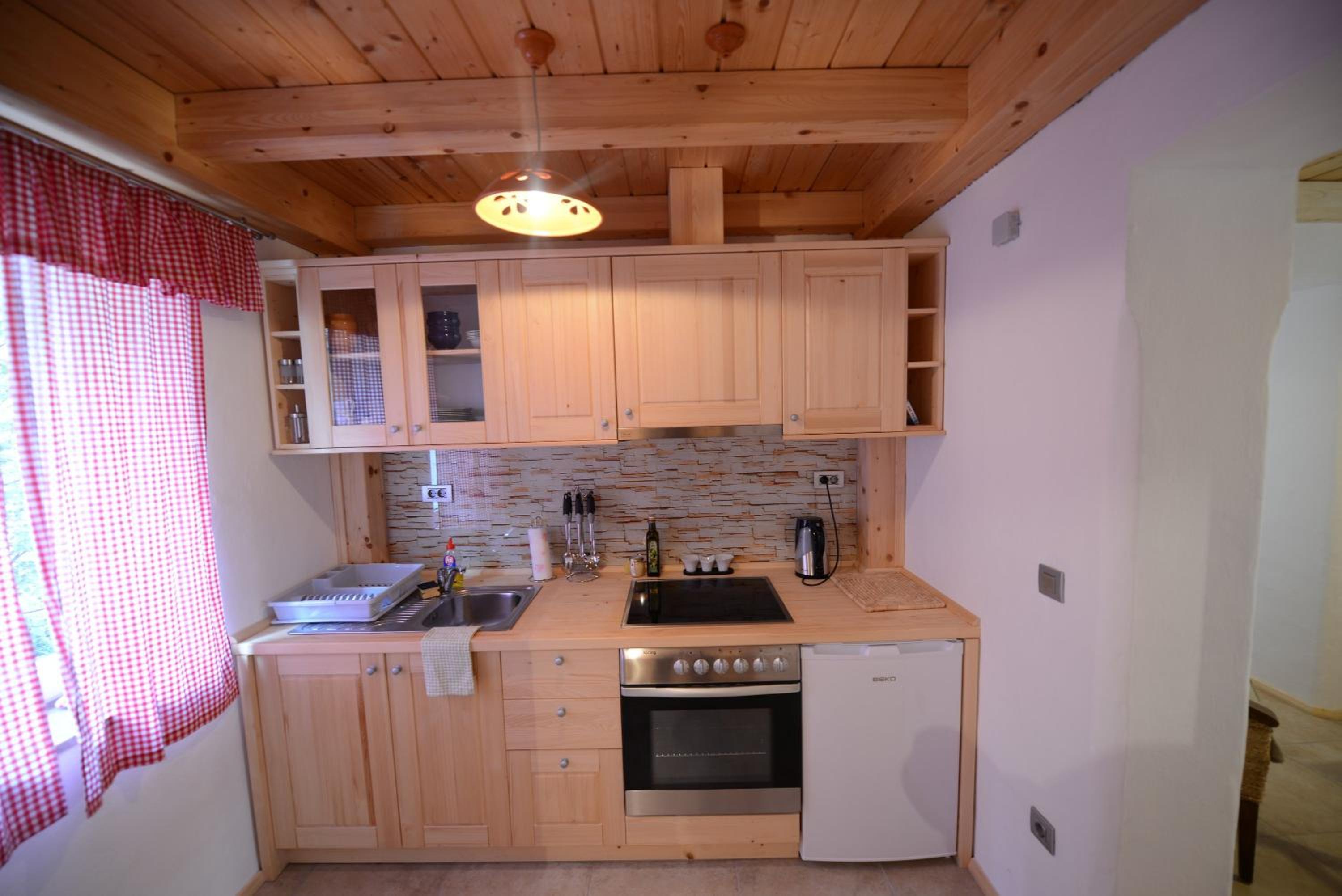 One-Bedroom Apartment - Photo 7