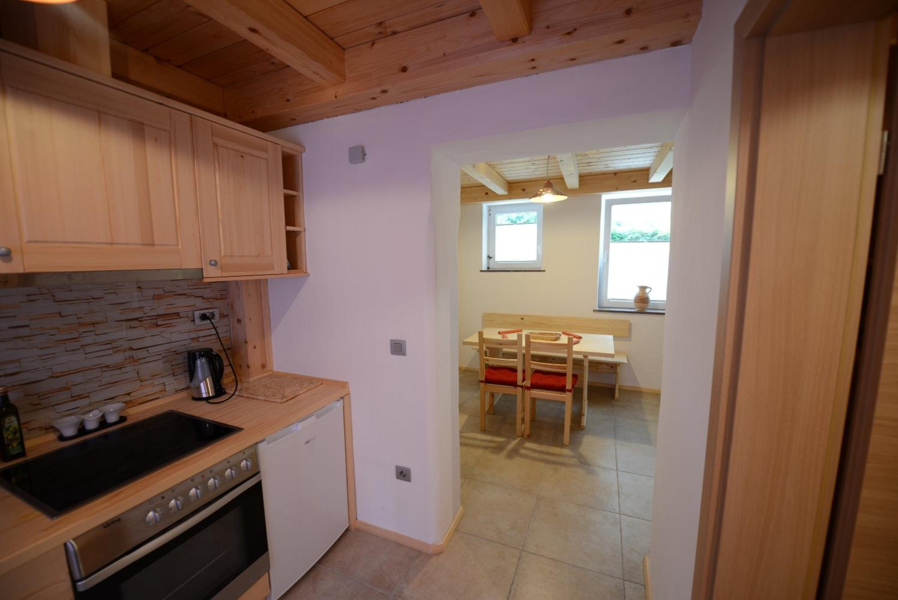 One-Bedroom Apartment - Photo 6