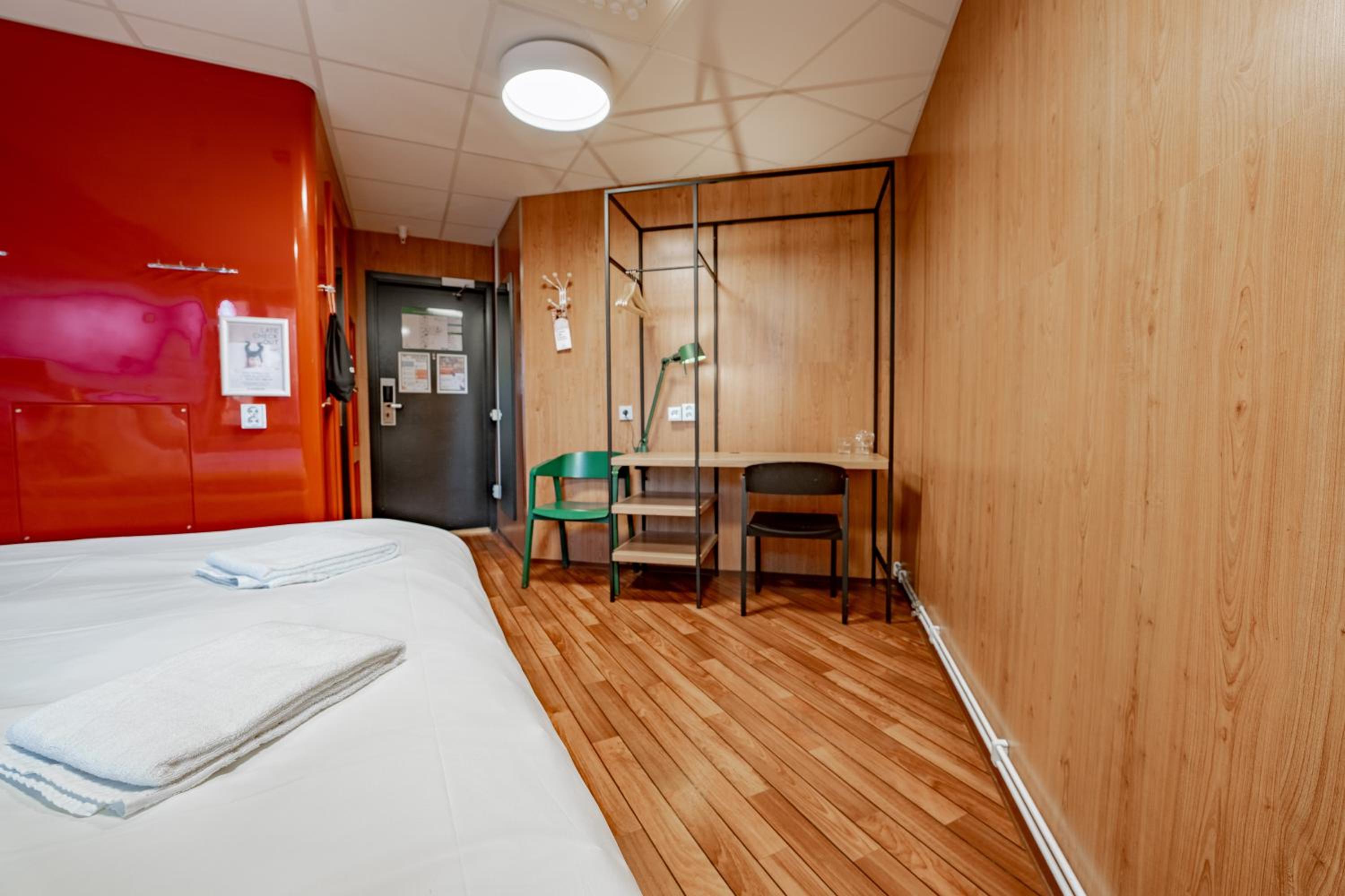 Deluxe King Room with private Bathroom
