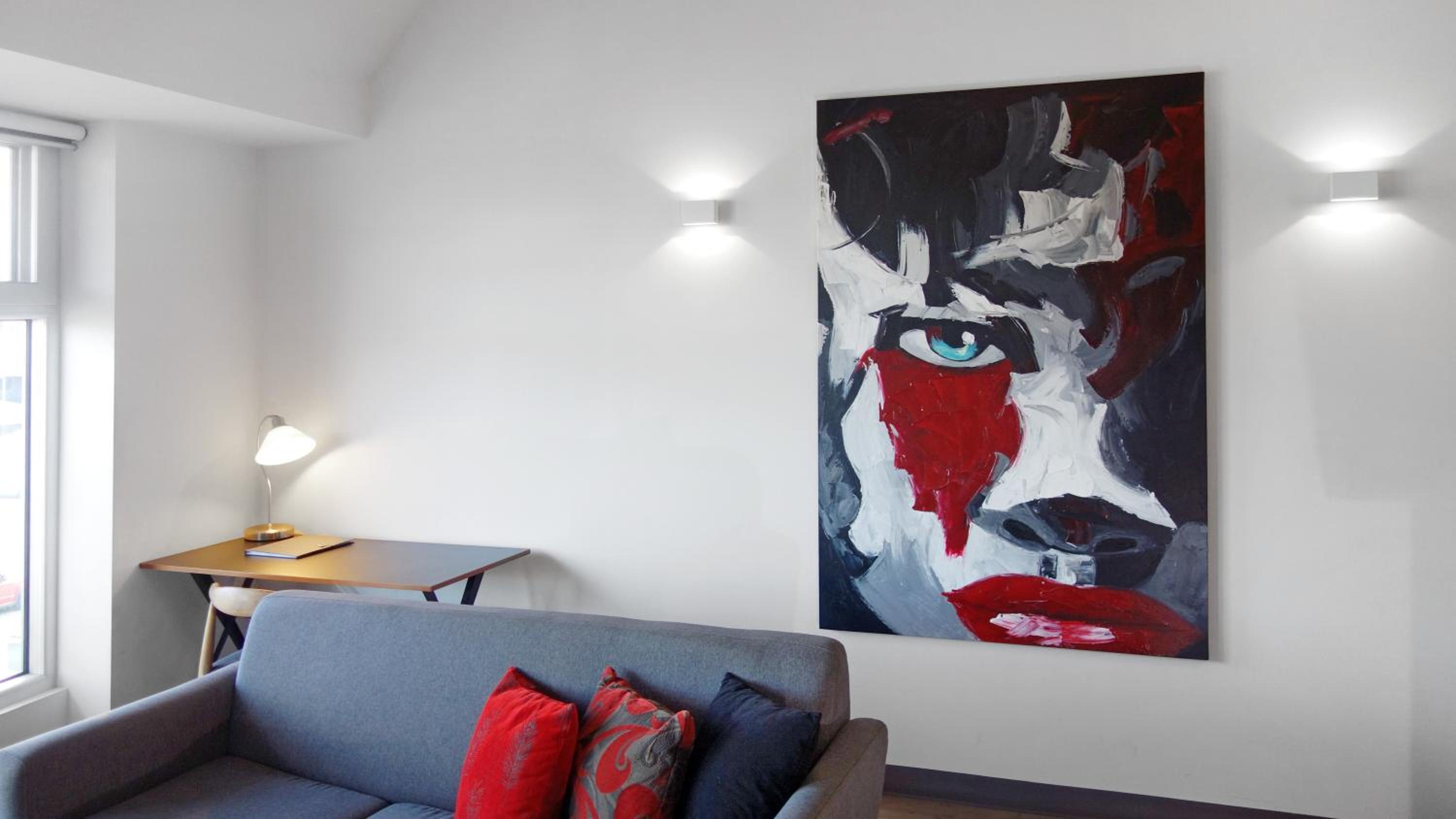 Superior Three-Bedroom Apartment