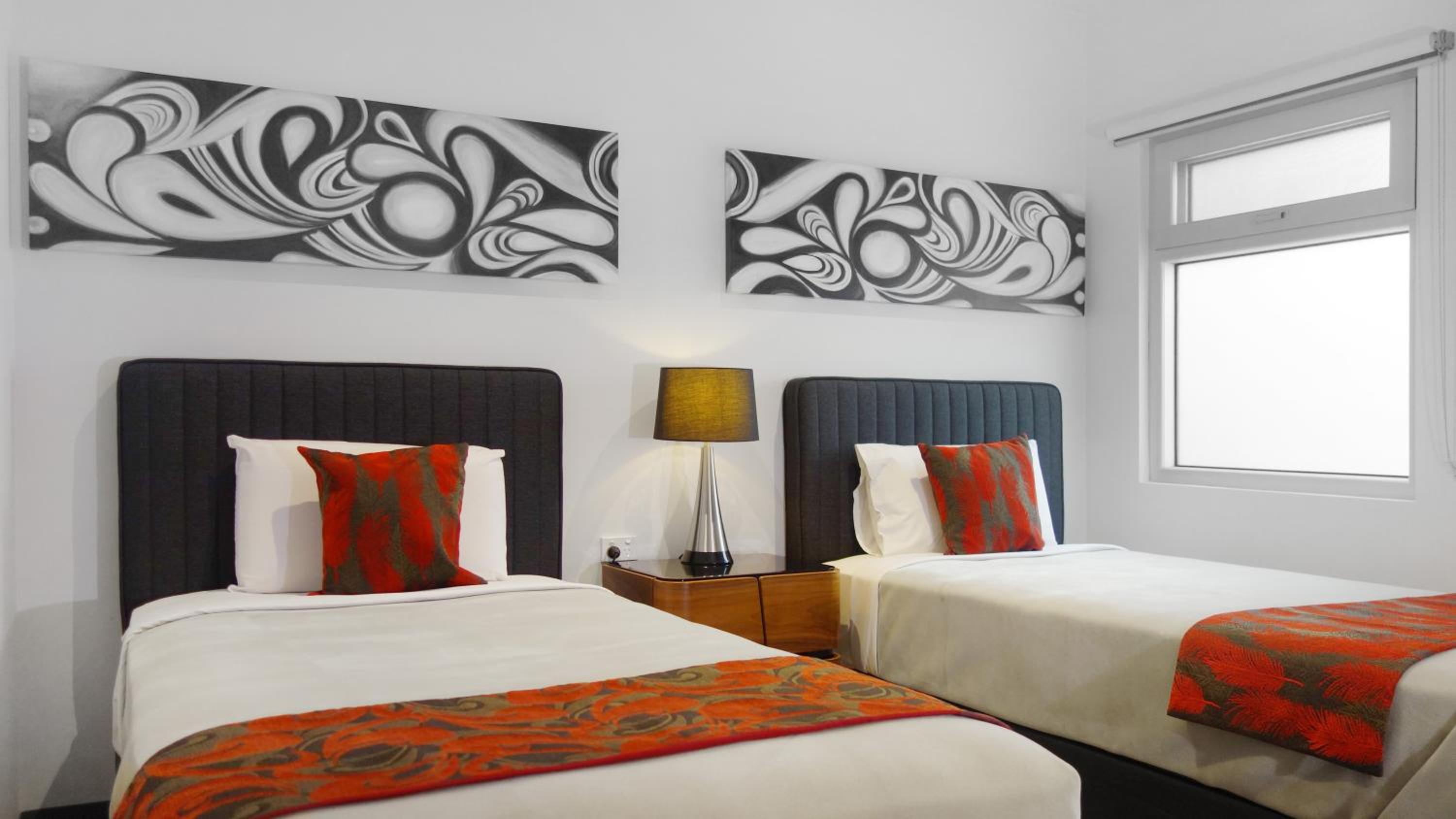 Deluxe Two-Bedroom Apartment