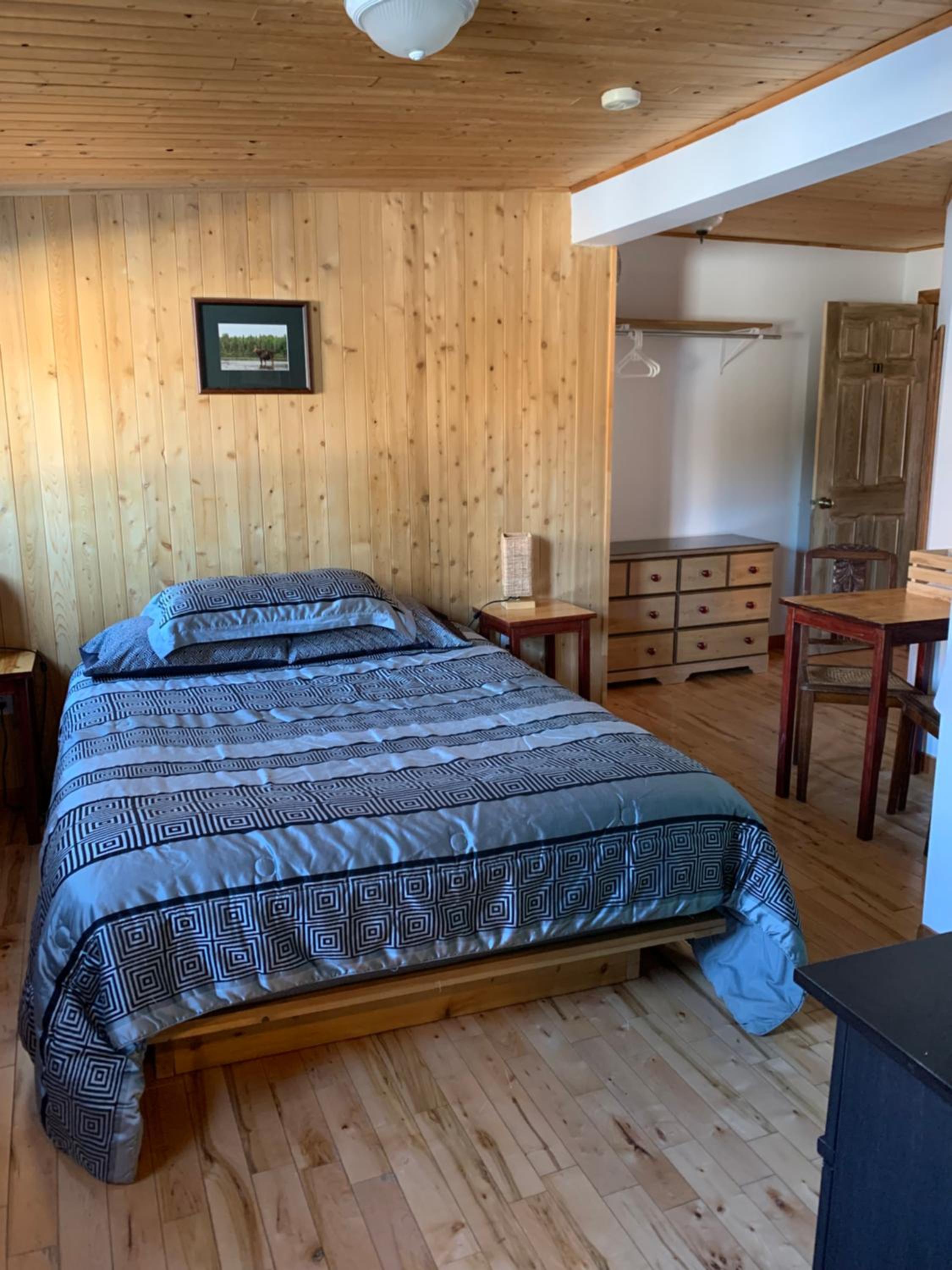 Queen Room with Balcony photo 1