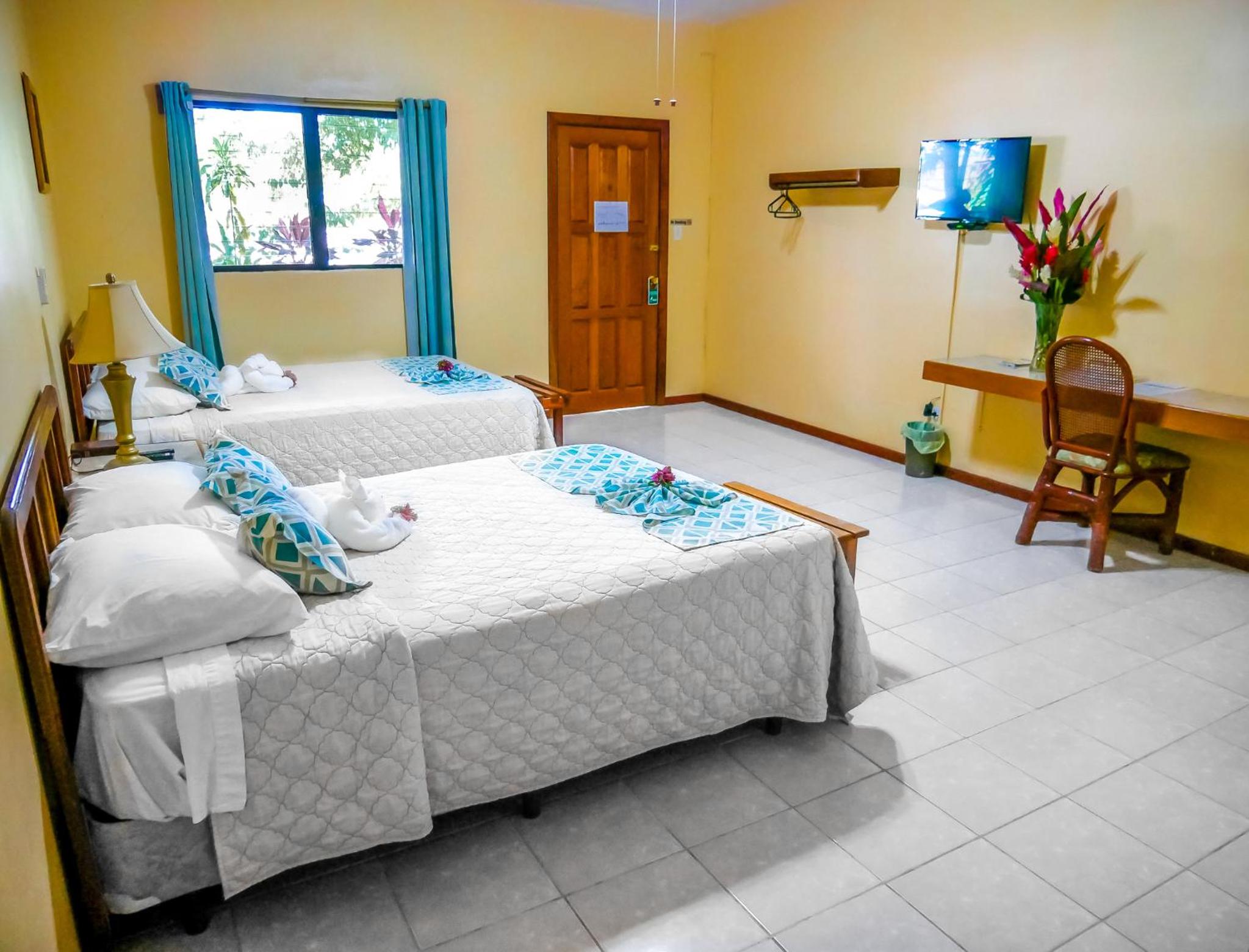 Deluxe Quadruple Room photo 2