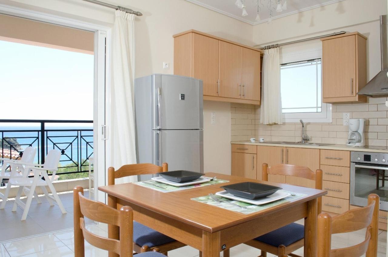 Two-Bedroom Apartment with Sea View (5 Adults) photo 2