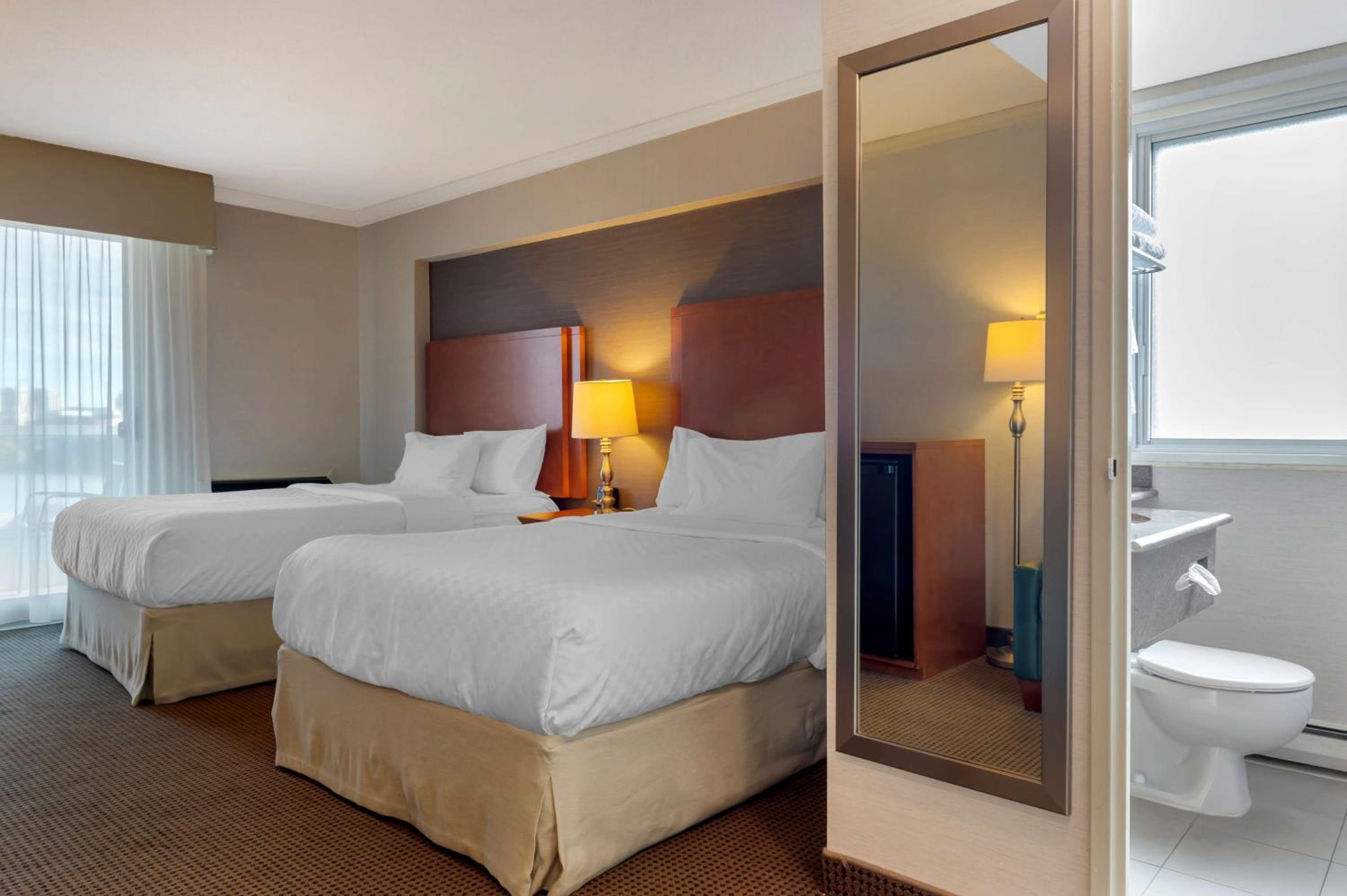 Double Room with Two Double Beds - Photo 1