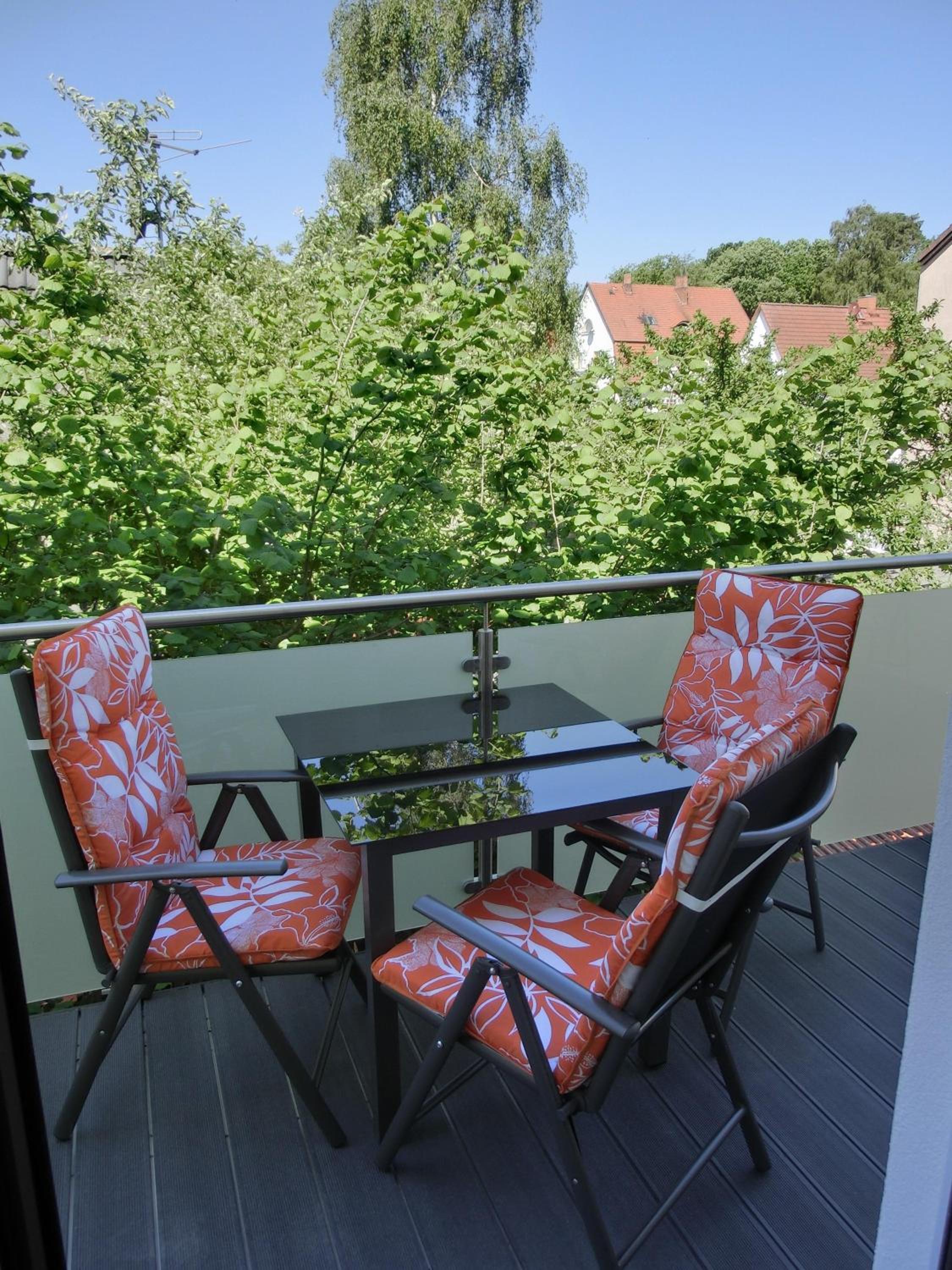 Apartment with Balcony photo 2
