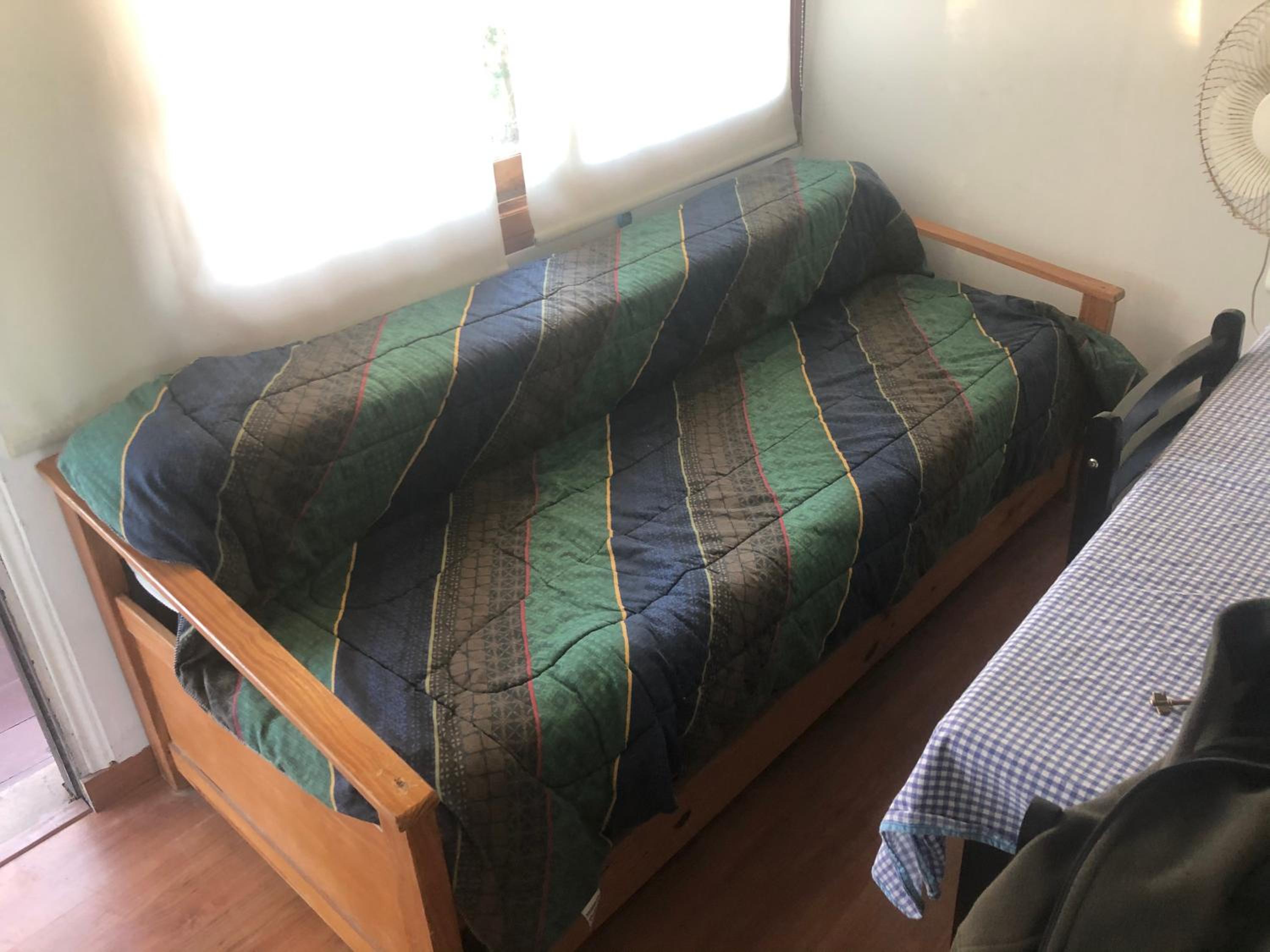 One-Bedroom Apartment photo 1
