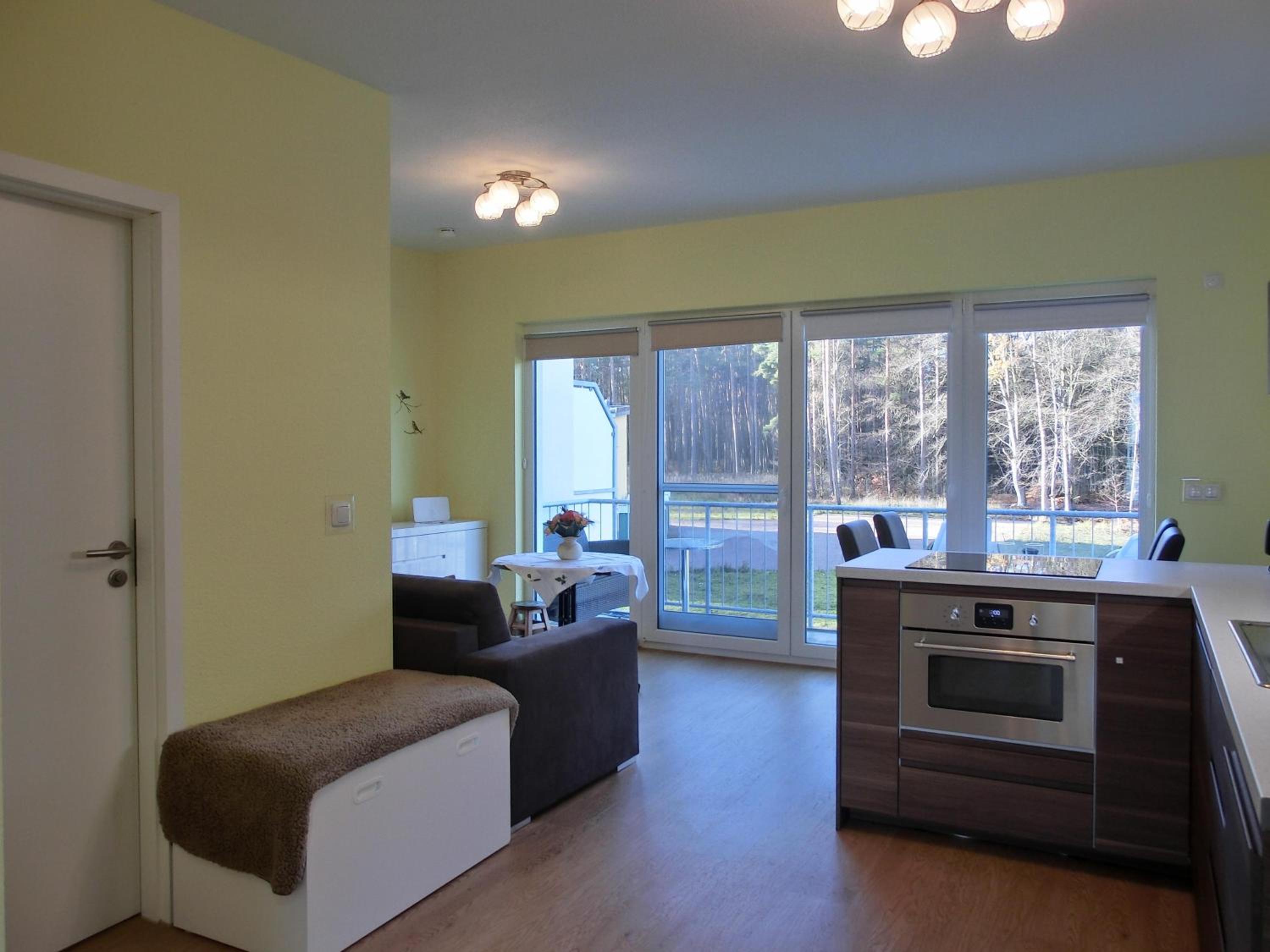 Apartment with Balcony photo 2