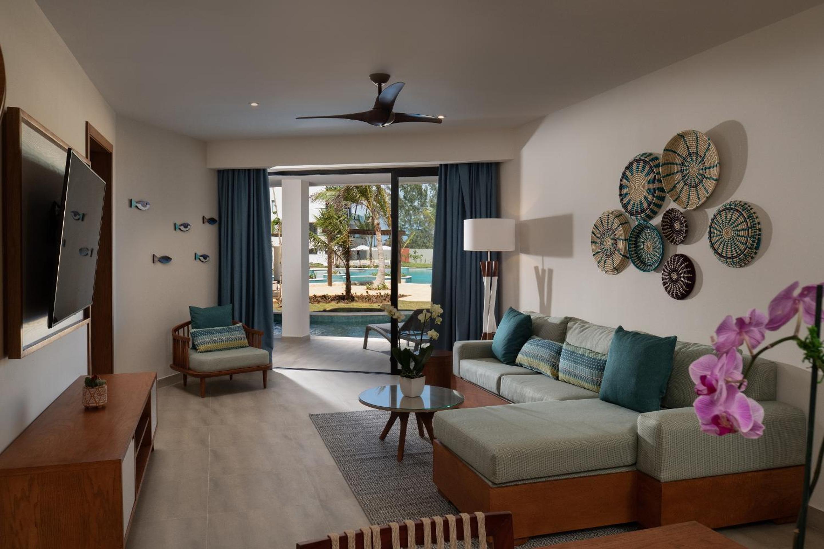 Preferred Club Master Suite Swim-Out