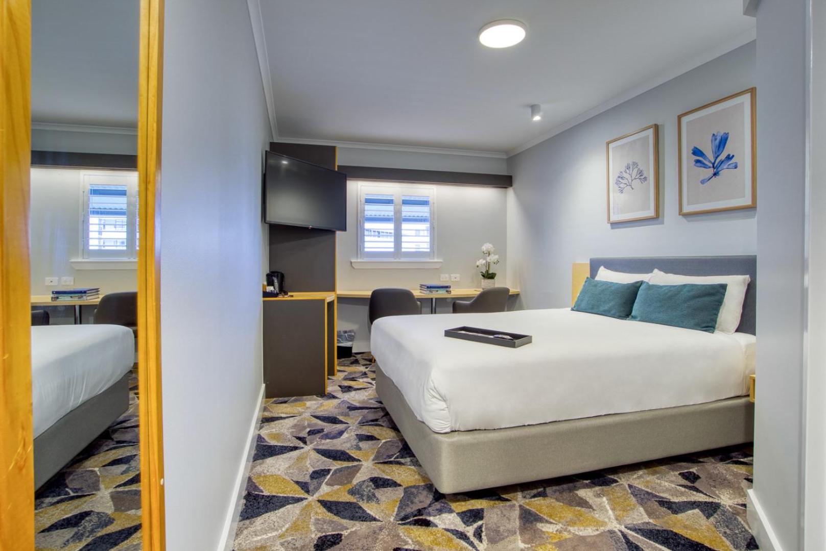 Deluxe Queen Room - Photo 5