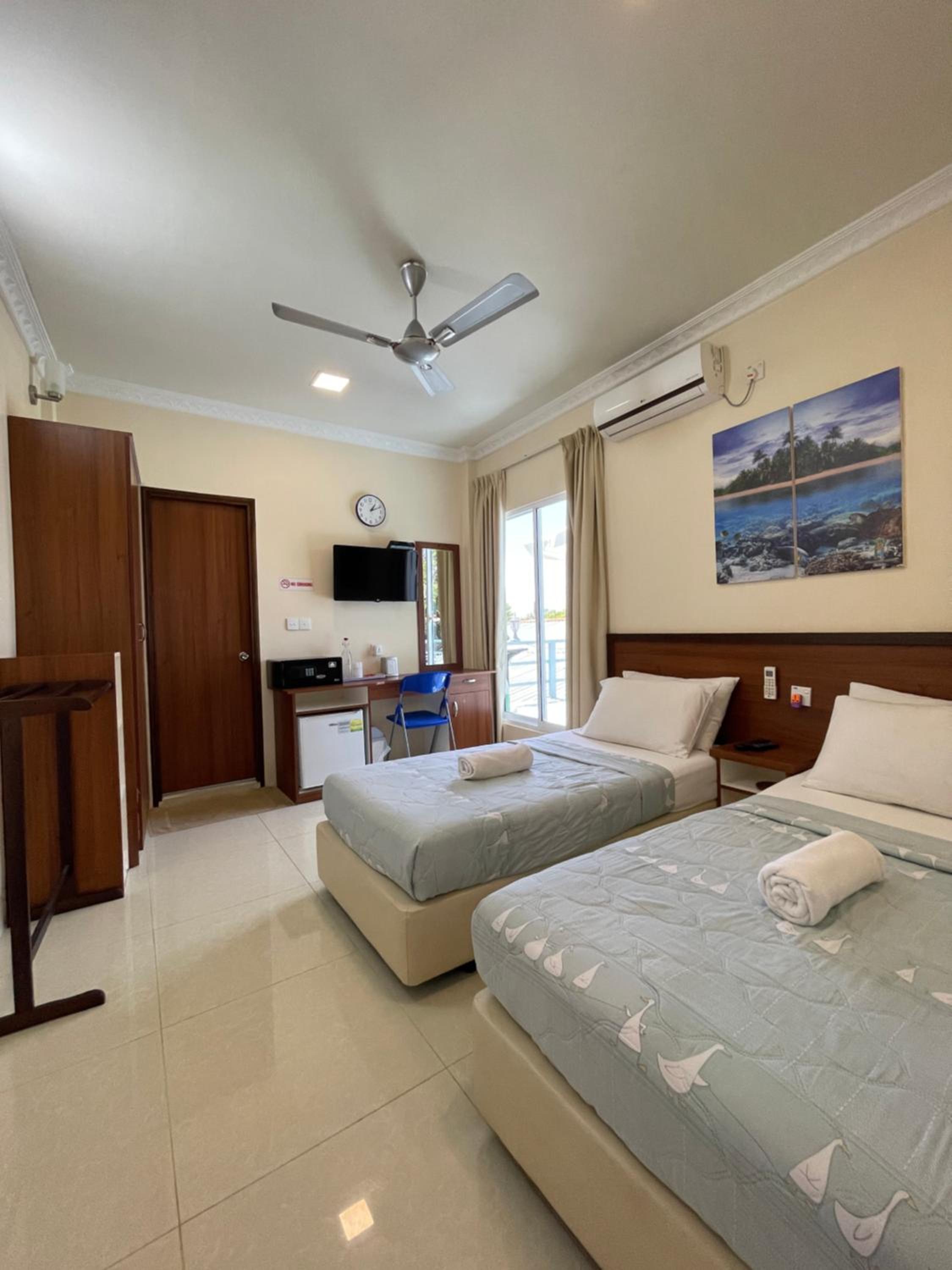Twin Room with Terrace photo 1