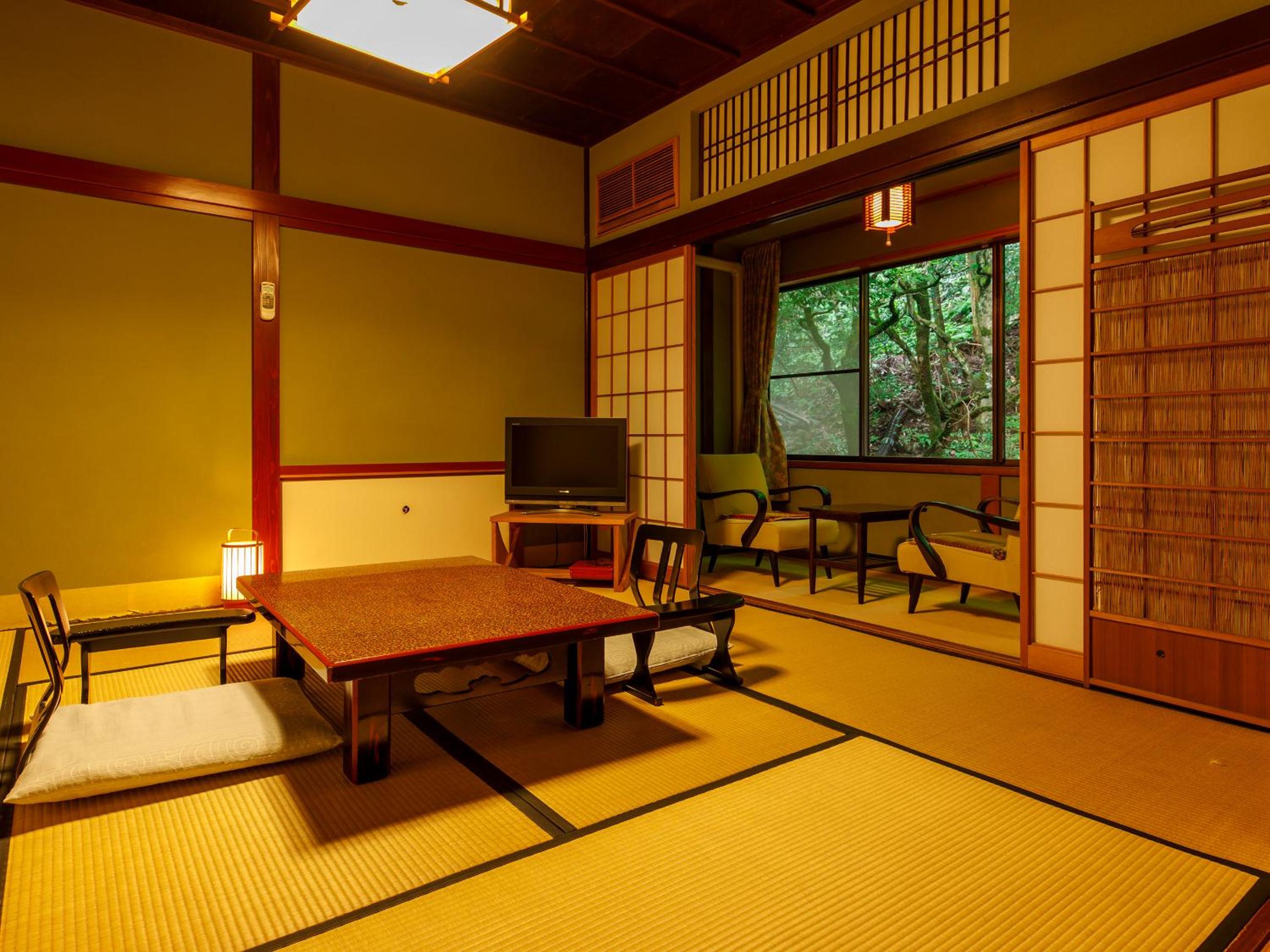 Japanese-Style Standard Twin Room with Private Toilet photo 3