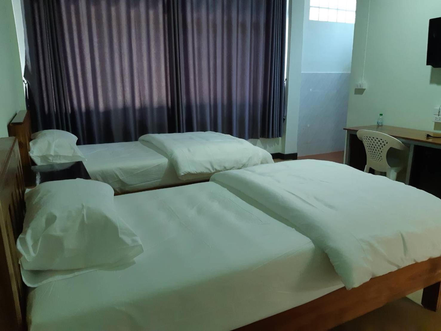 Twin Room - Photo 4