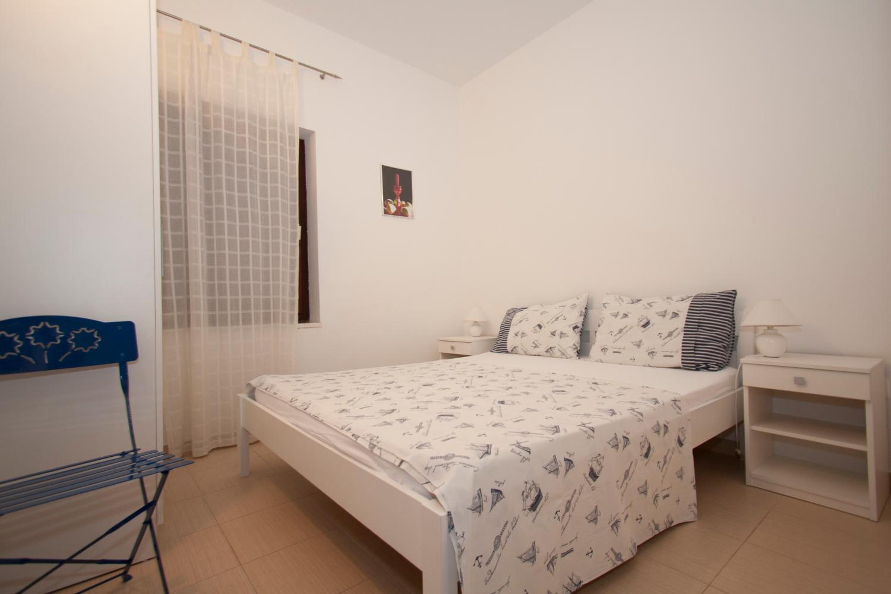 One-Bedroom Apartment with Balcony and Sea View photo 1