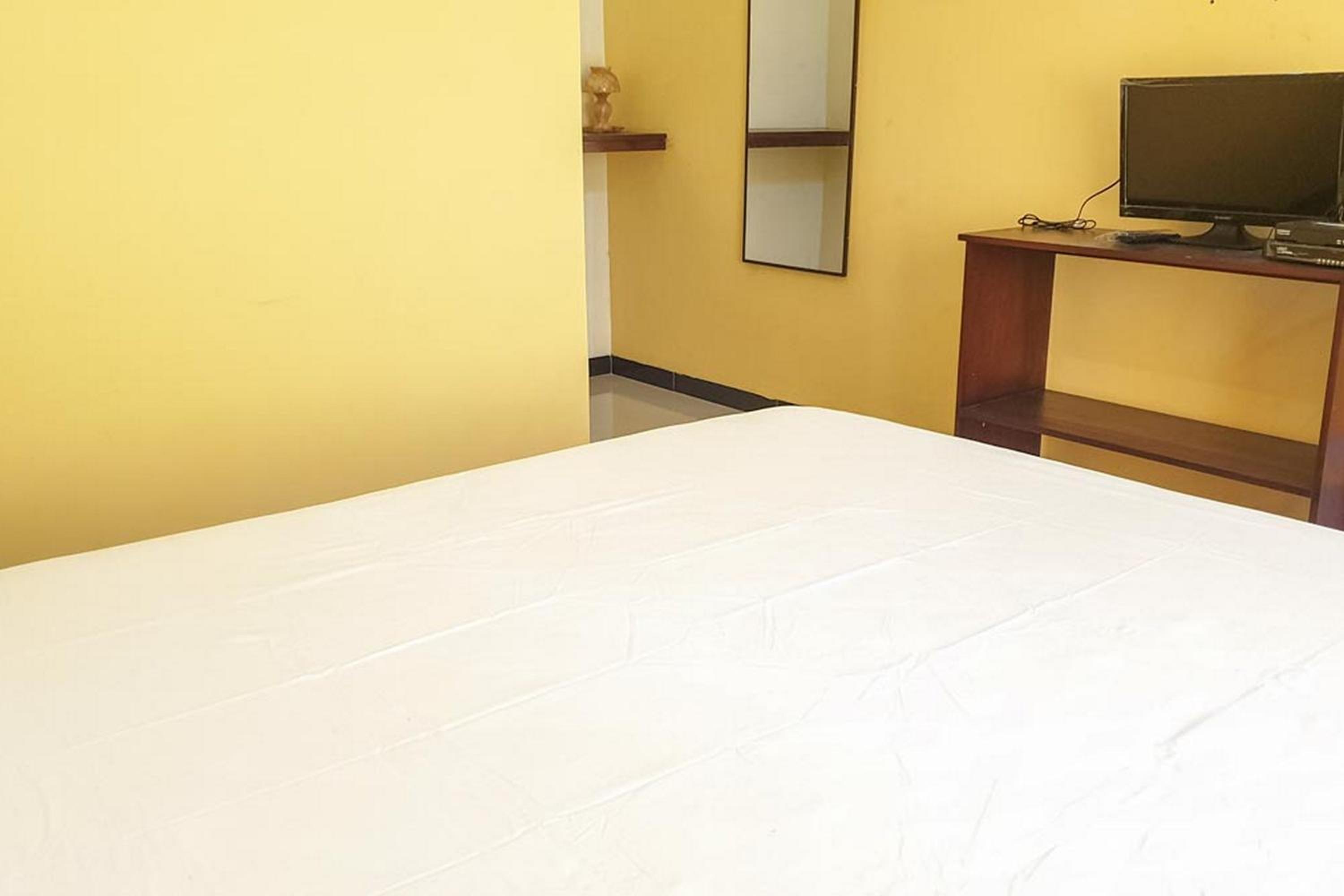Deluxe Room - Photo 7