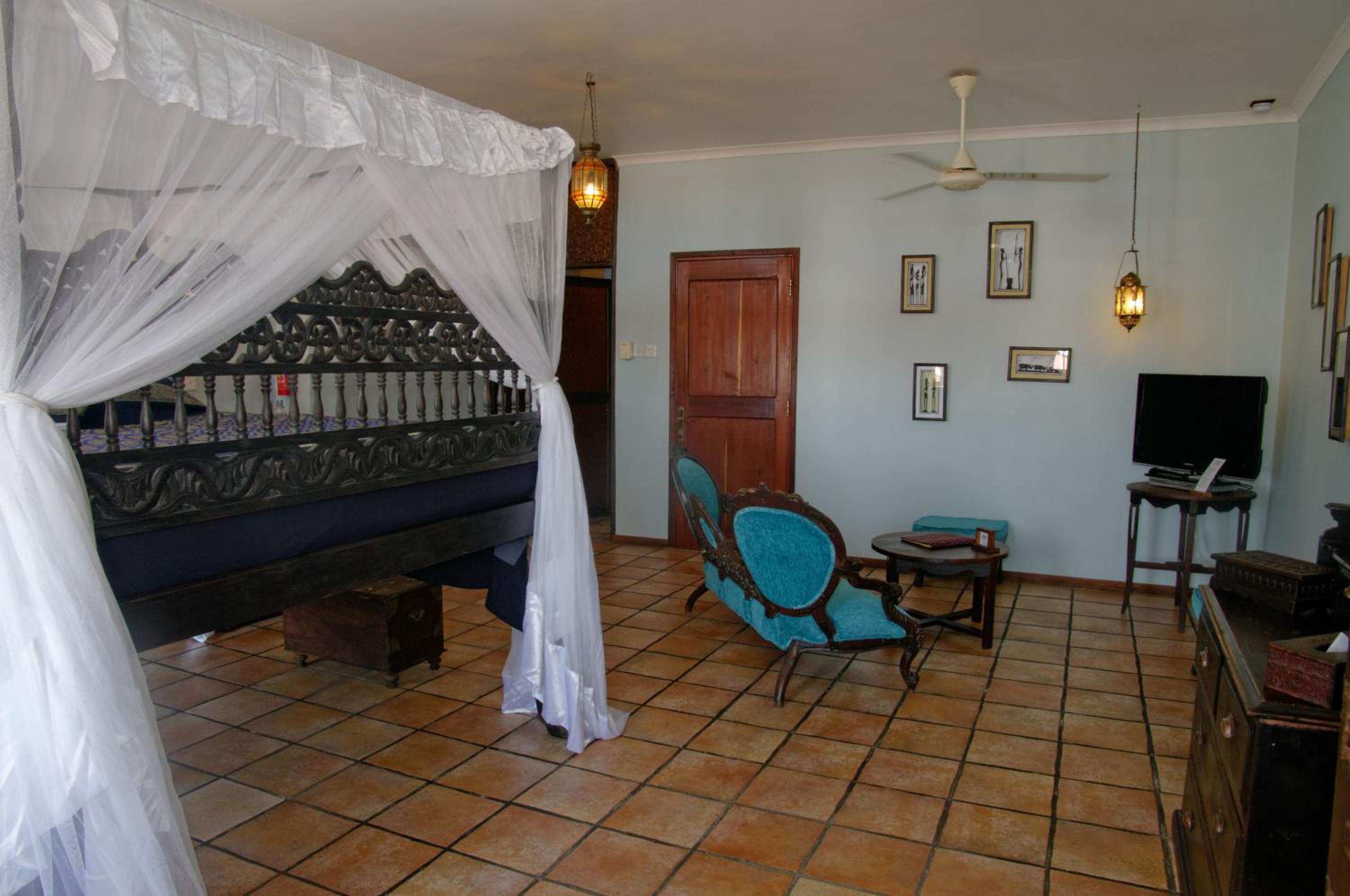 Honeymoon Suite