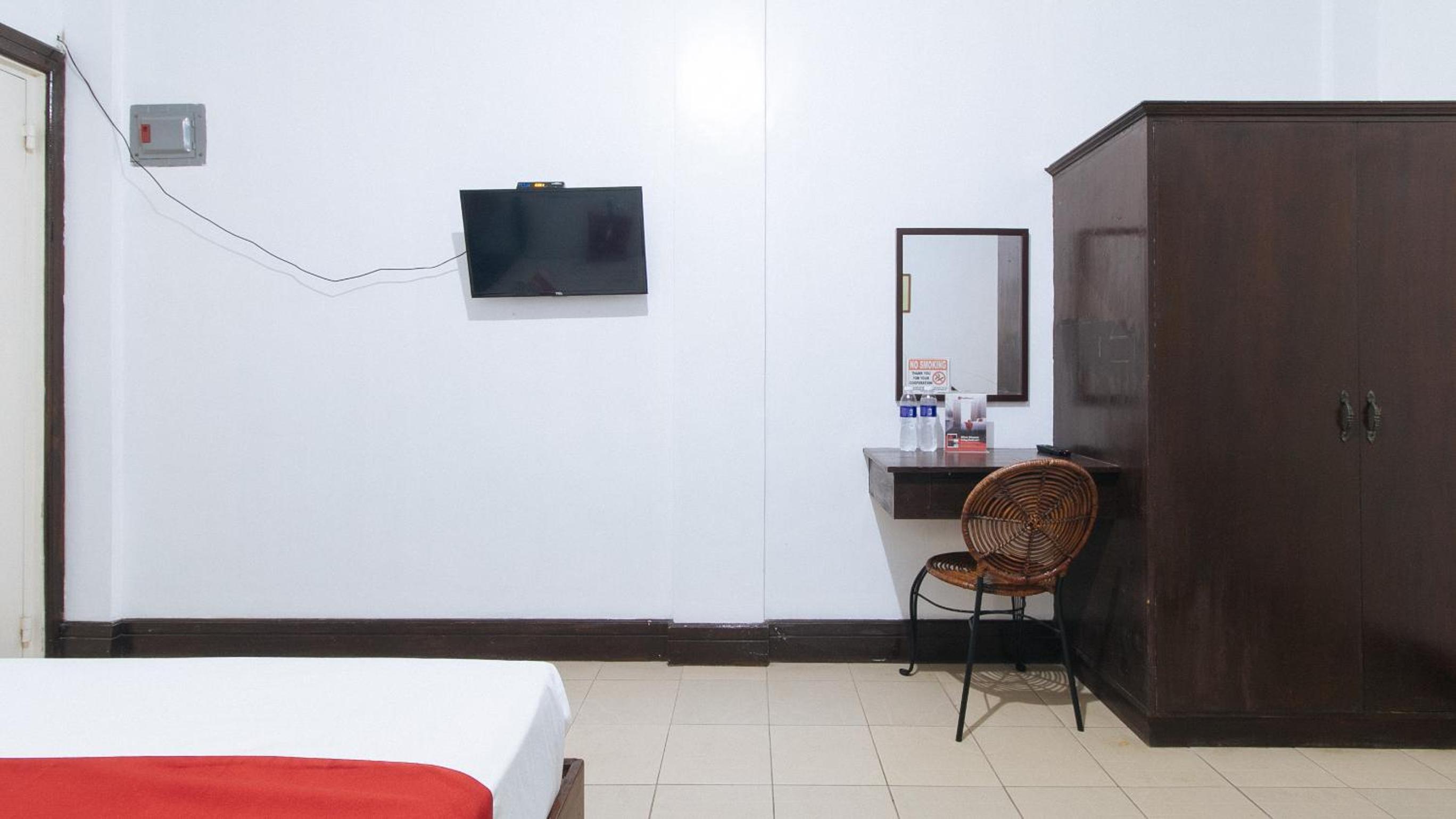 Standard Double Room - Photo 10