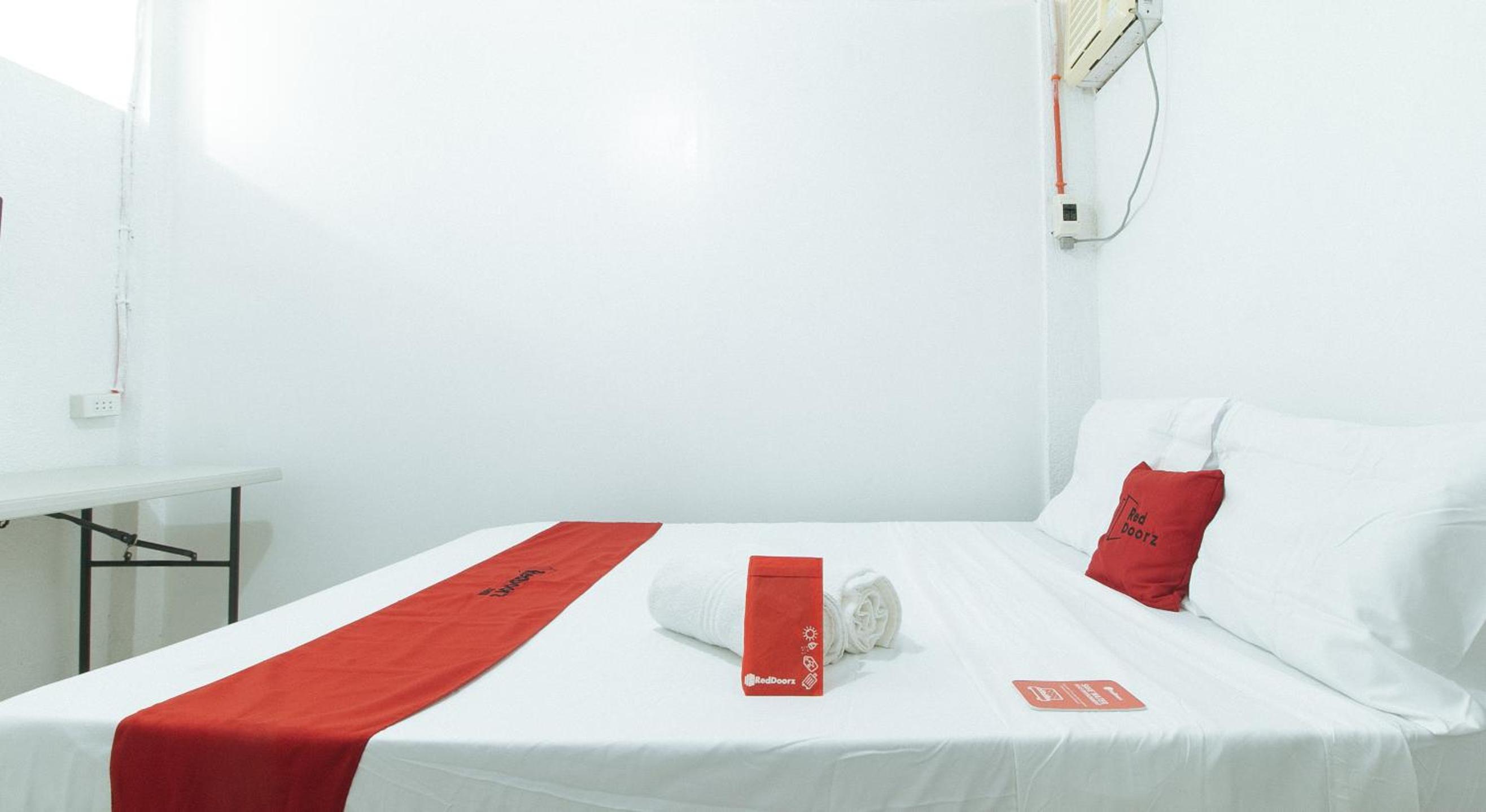 Standard Double Room - Photo 6