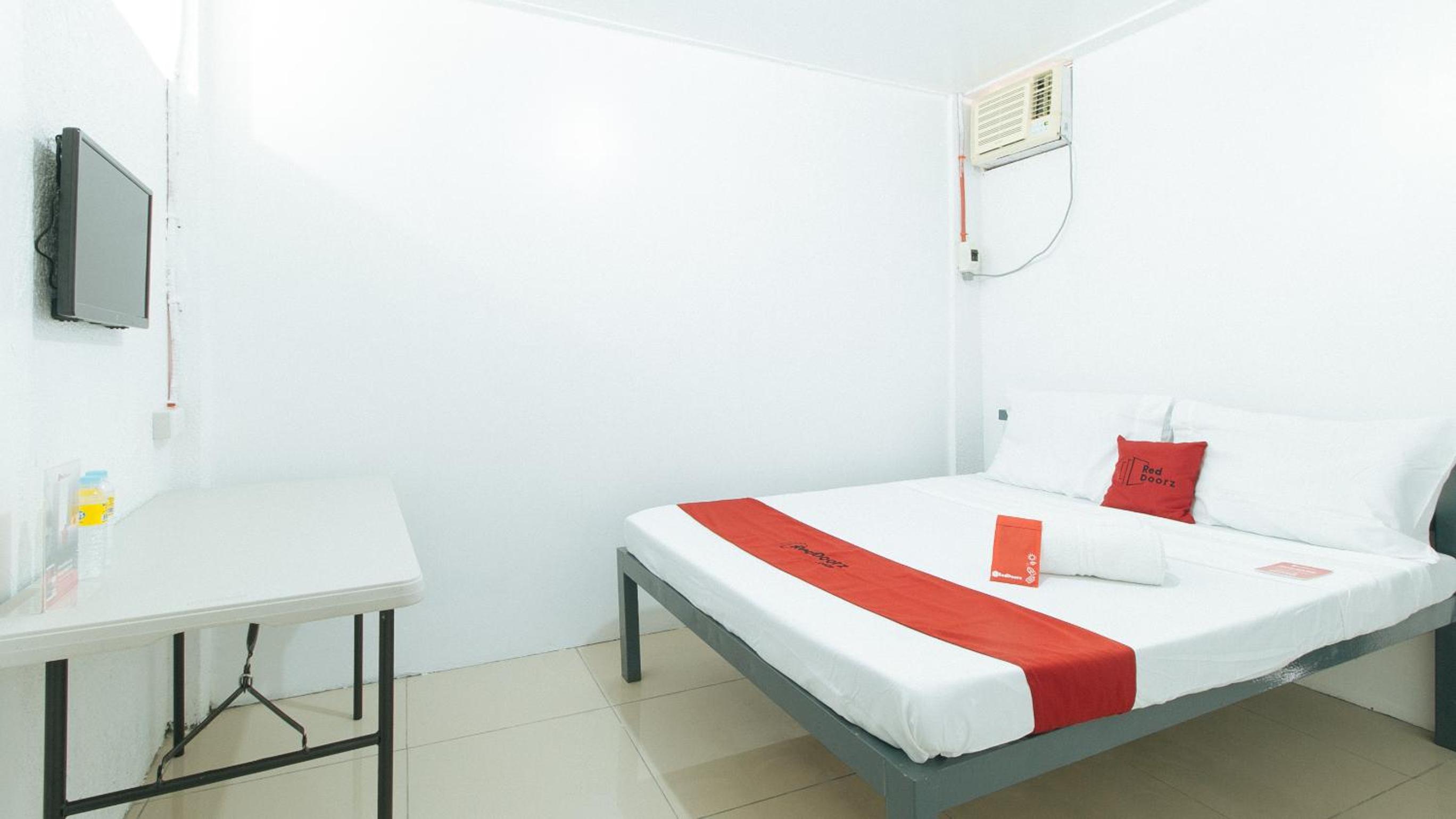 Standard Double Room - Photo 4