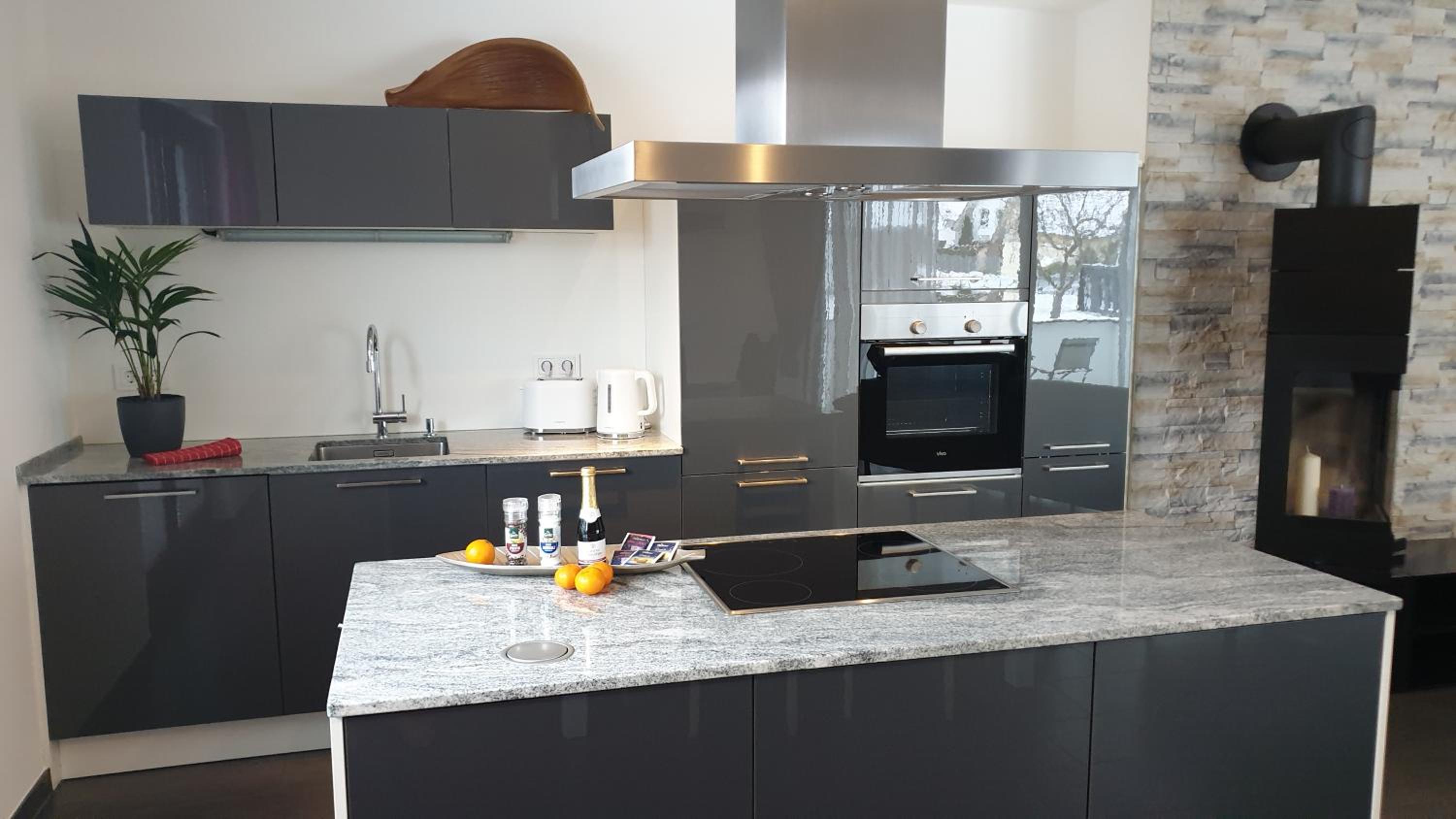 One-Bedroom Apartment - Photo 16
