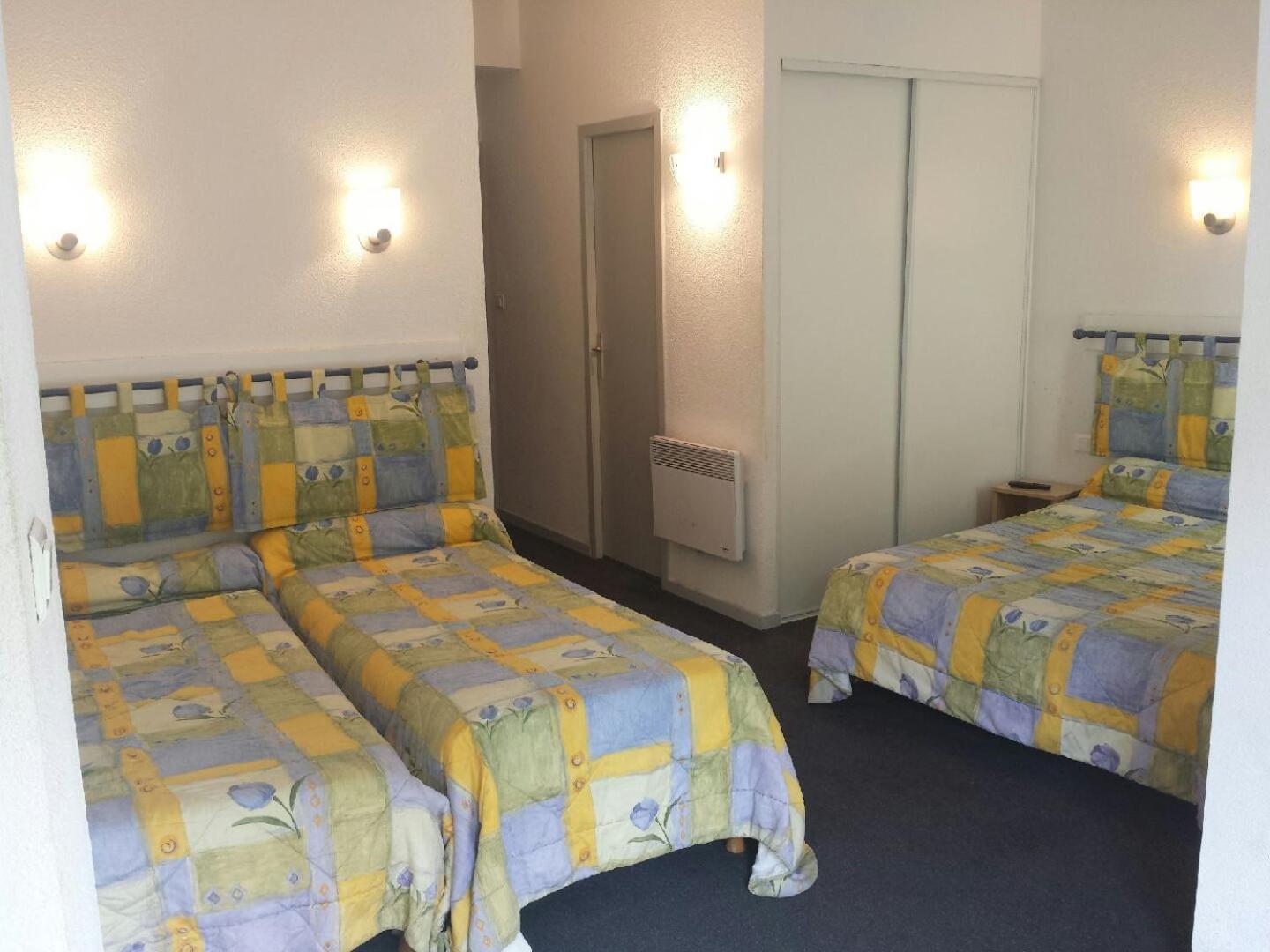Quadruple Room - Photo 4