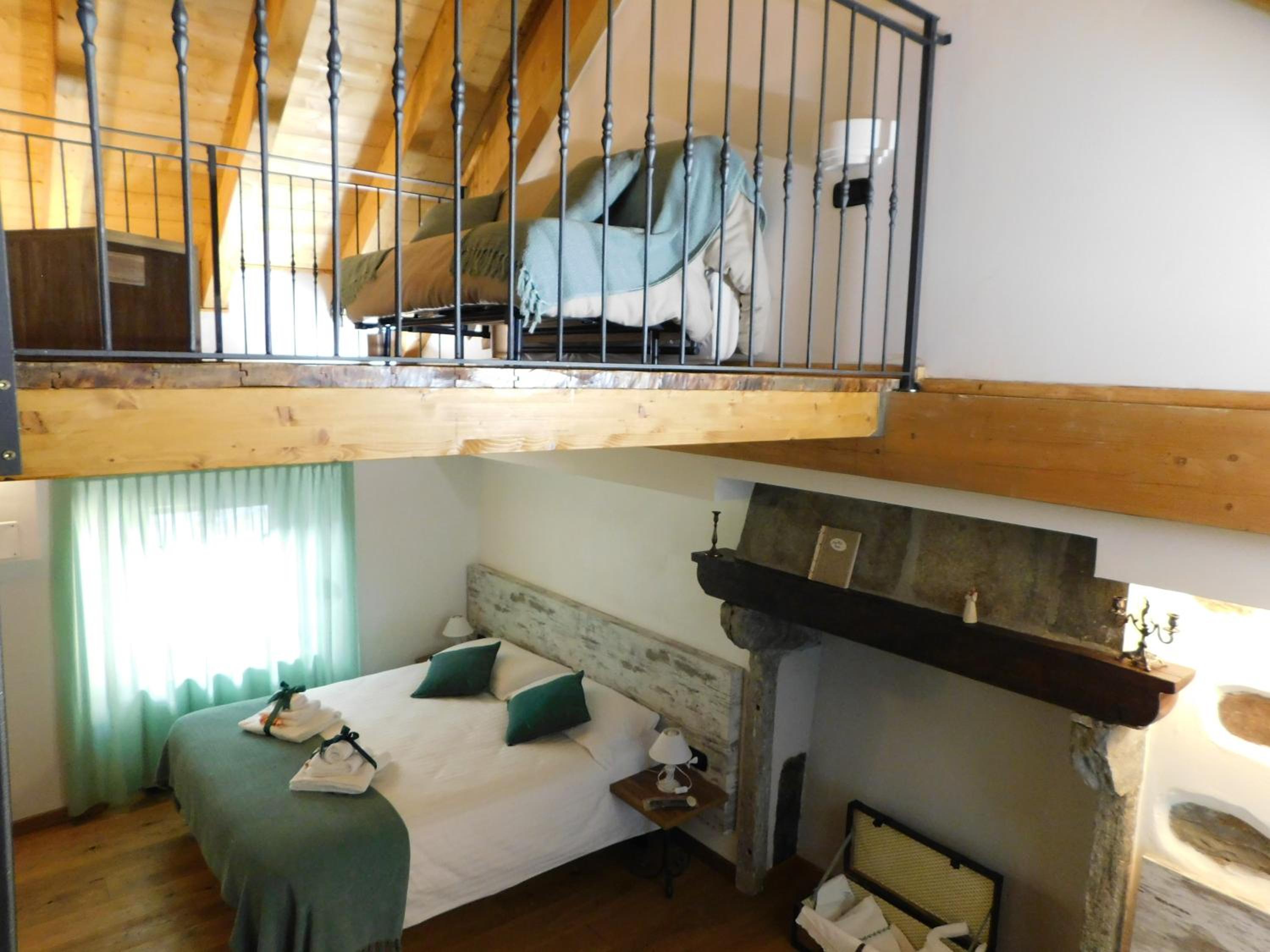 Deluxe Junior Suite - Photo 2