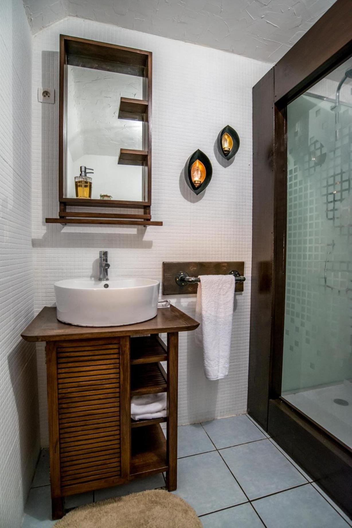 Two-Bedroom Apartment - Photo 7