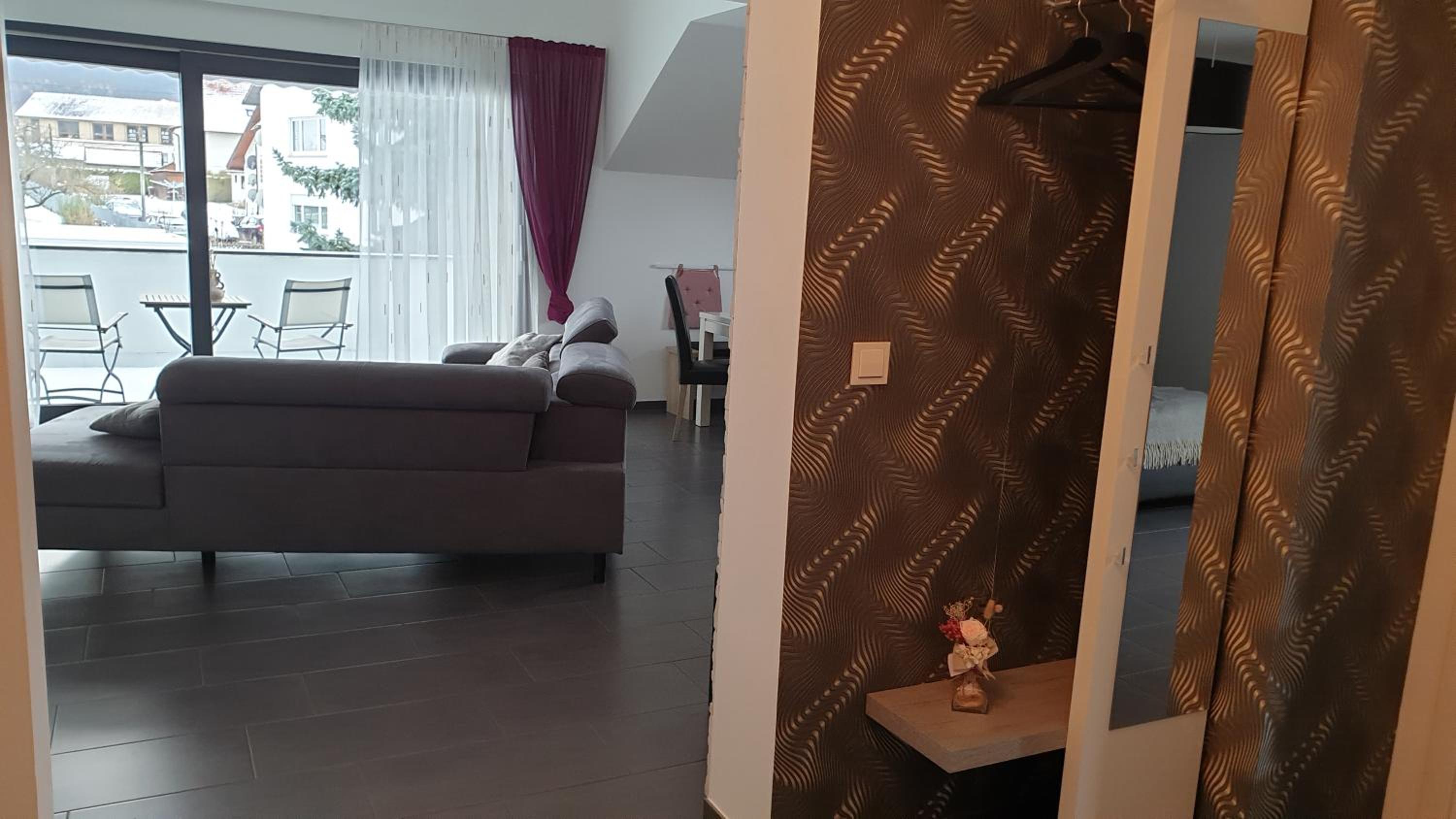 One-Bedroom Apartment - Photo 20