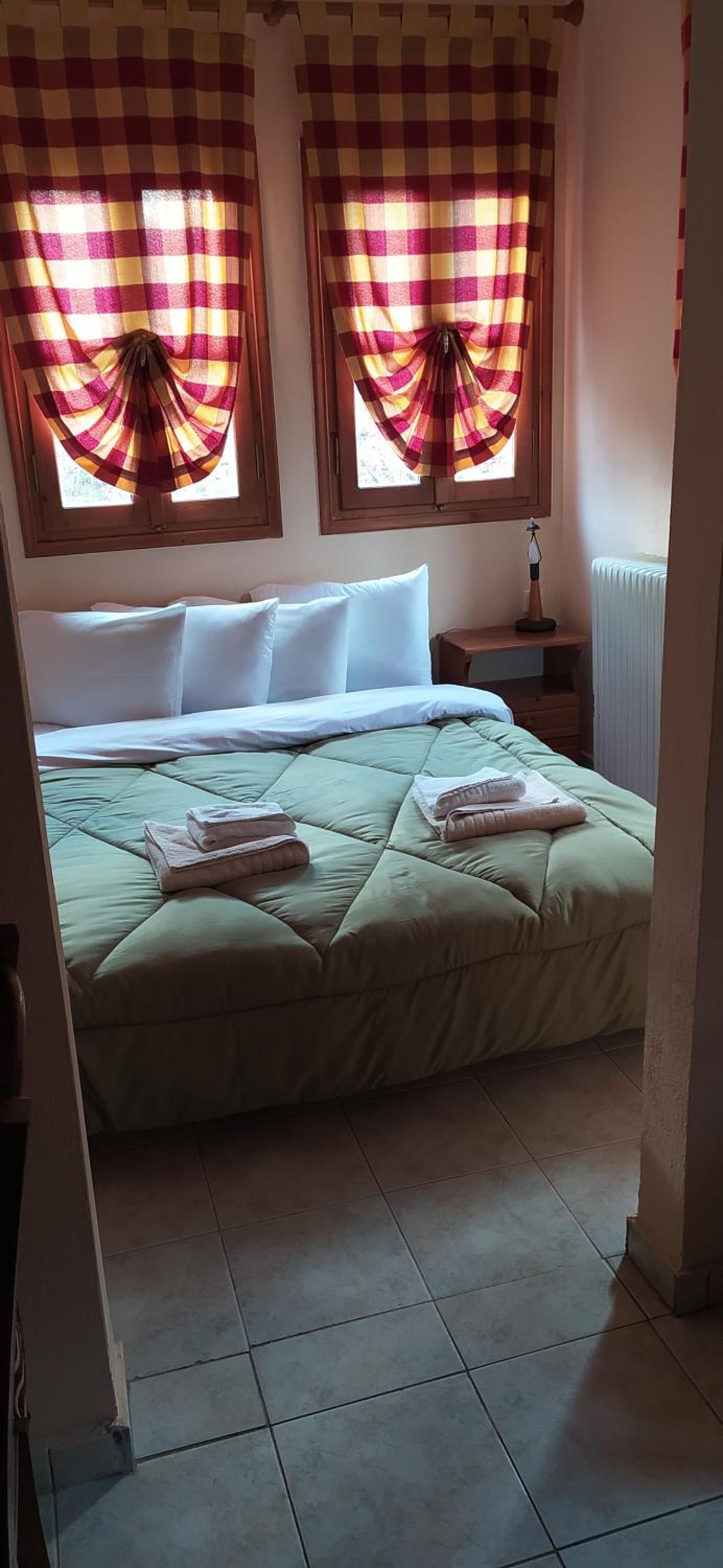 Family Room with Private Bathroom - Photo 1